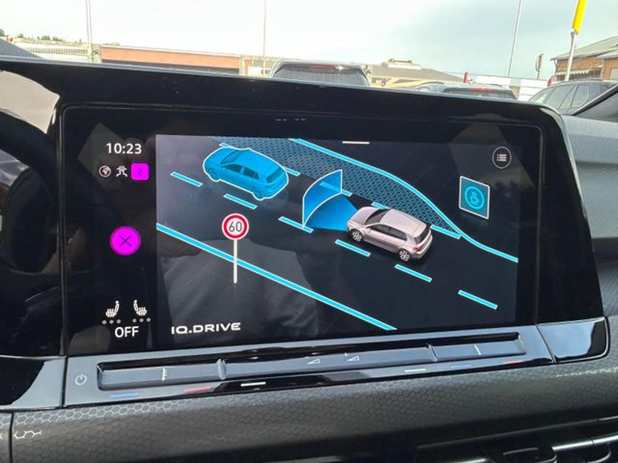 VW Golf Golf VIII Lim. GTE eHybrid *i-Cockpit*ACC* (2022) - Foto 15