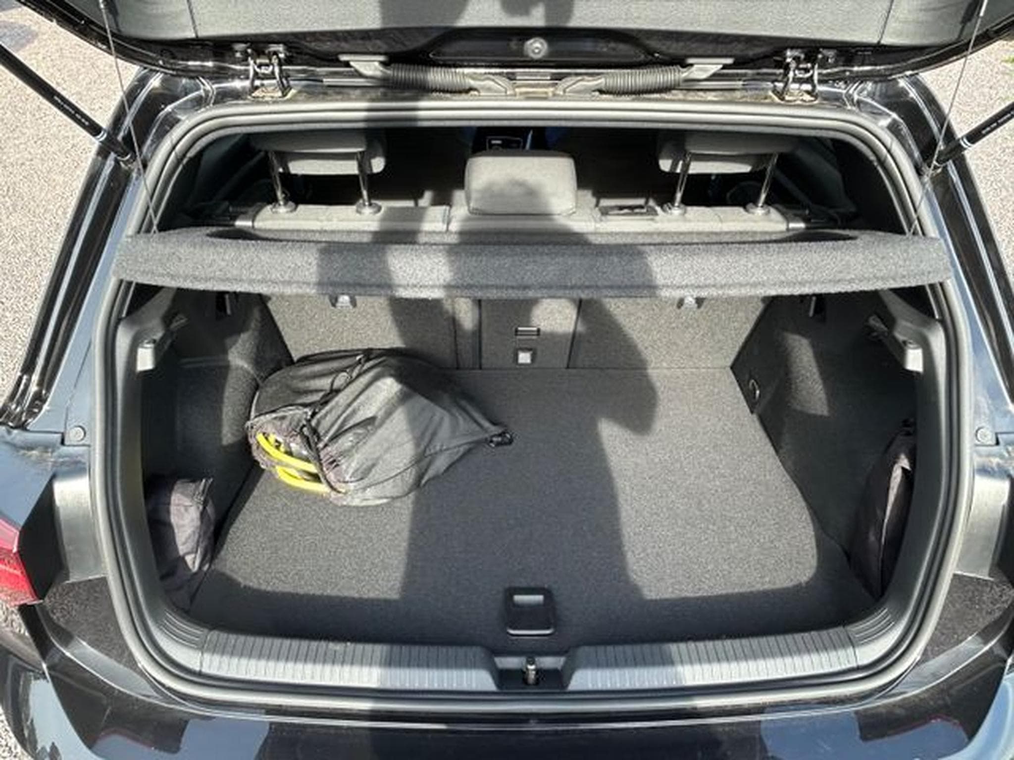 VW Golf Golf VIII Lim. GTE eHybrid *i-Cockpit*ACC* (2022) - Foto 20
