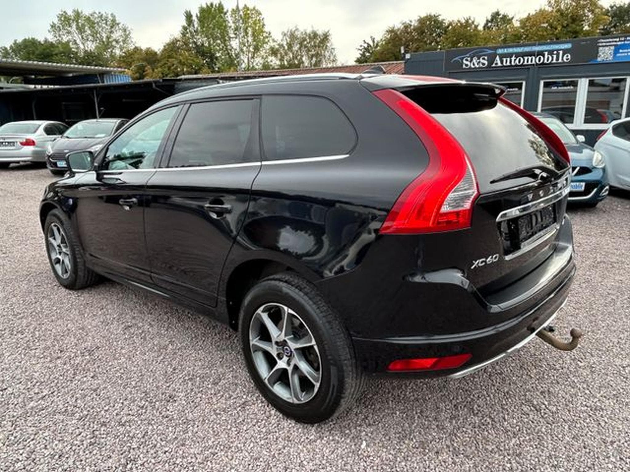 Volvo XC60 XC60 D4 AWD Ocean Race *Navi*AHK*Euro6* (2015) - Foto 6