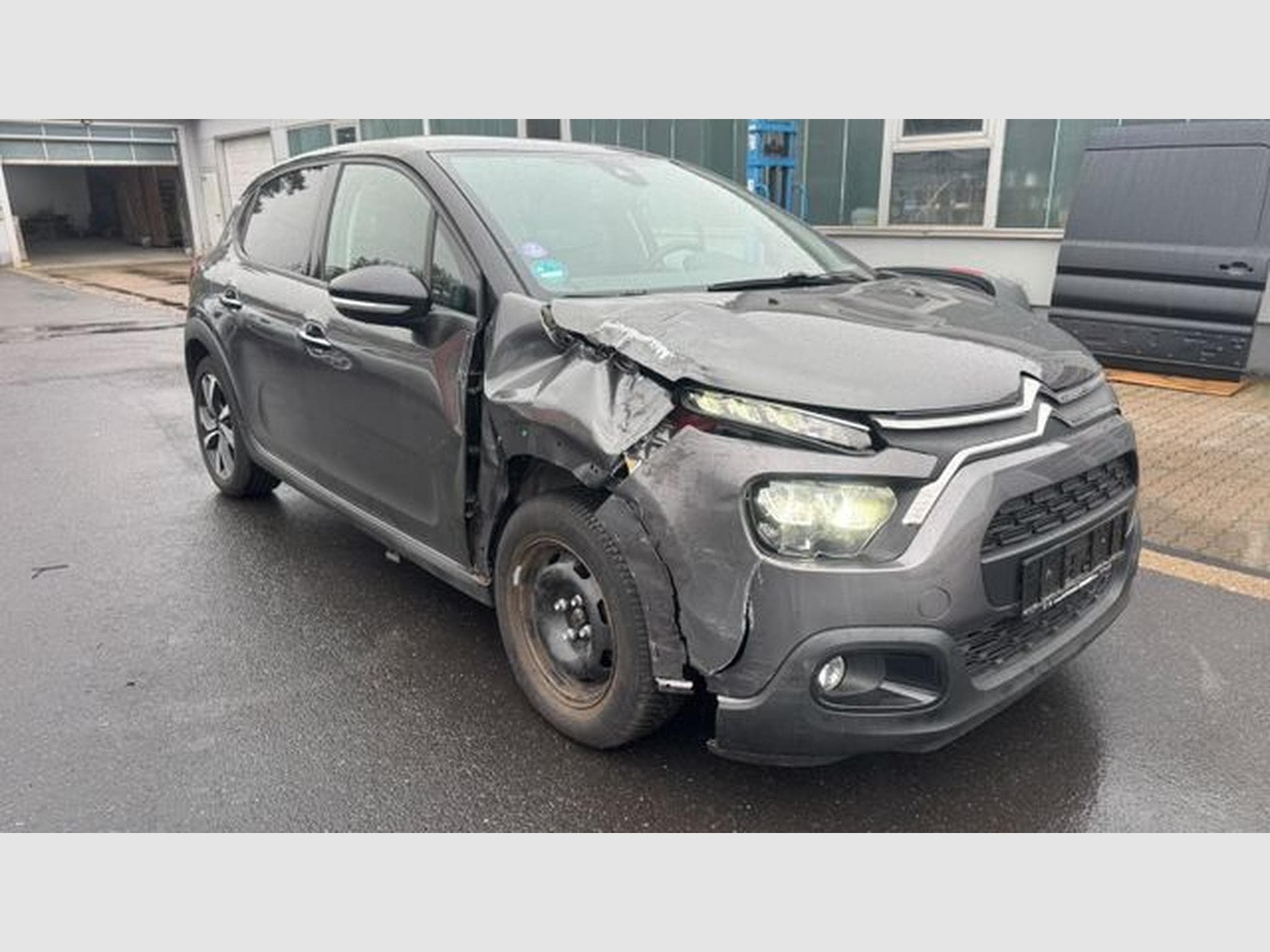 Citroën C3 C3 Shine 1.2 *Unfall*Automatik*Euro6*LED* (2023) - Foto 3
