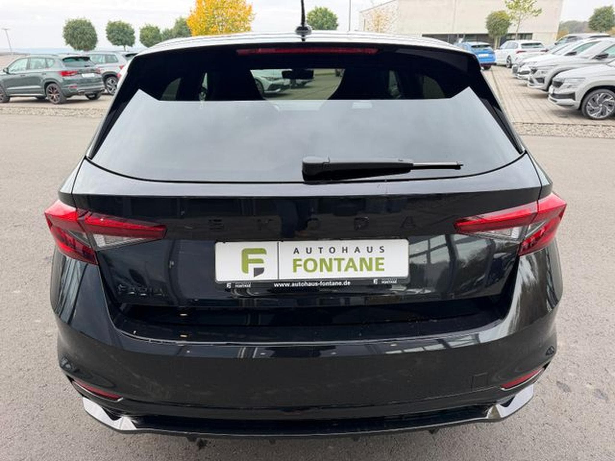 Skoda Fabia Fabia Monte Carlo DSG Navi Key 16"Kamera Shz (2025) - Foto 7