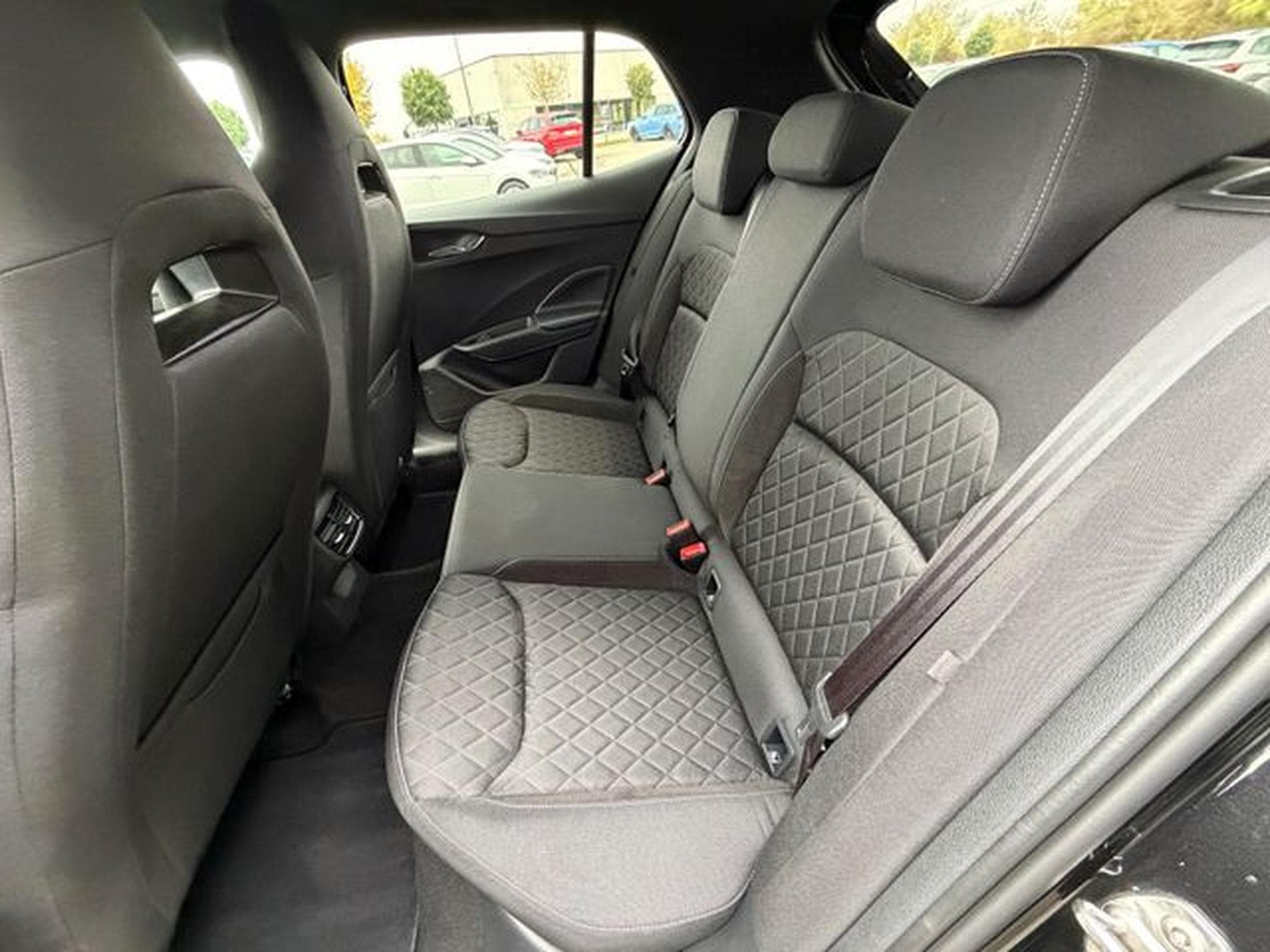 Skoda Fabia Fabia Monte Carlo DSG Navi Key 16"Kamera Shz (2025) - Foto 13