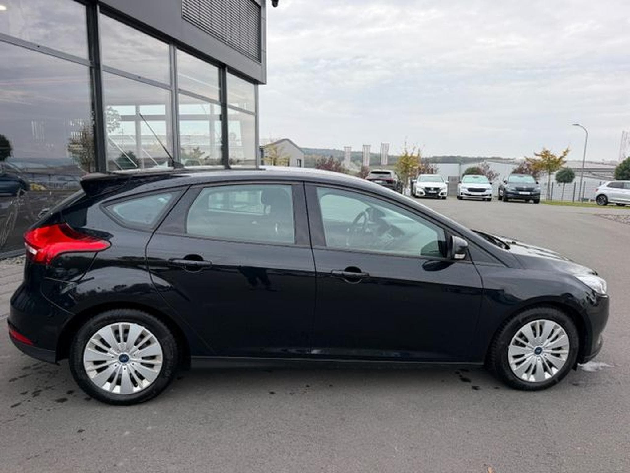 Ford Focus Focus Lim. Trend 5-türig Klima Sitzhz Lenkradhz (2015) - Foto 4