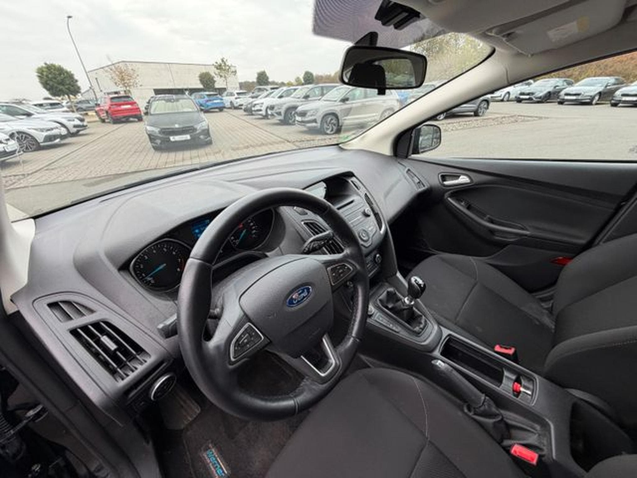 Ford Focus Focus Lim. Trend 5-türig Klima Sitzhz Lenkradhz (2015) - Foto 10