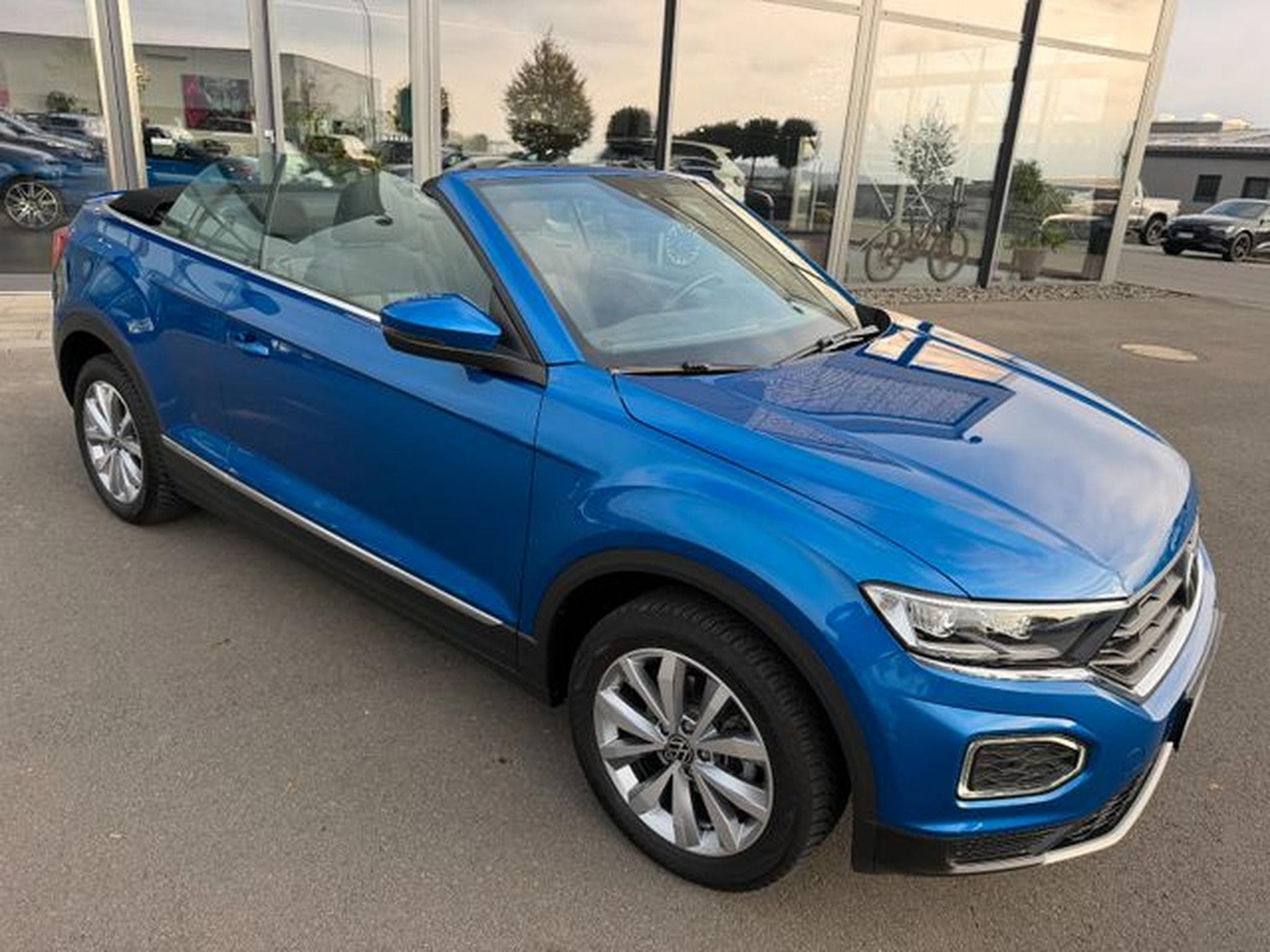 VW T-Roc T-Roc 1,5TSi DSG Cabriolet Style Kamera PDC SHZ (2021) - Foto 4