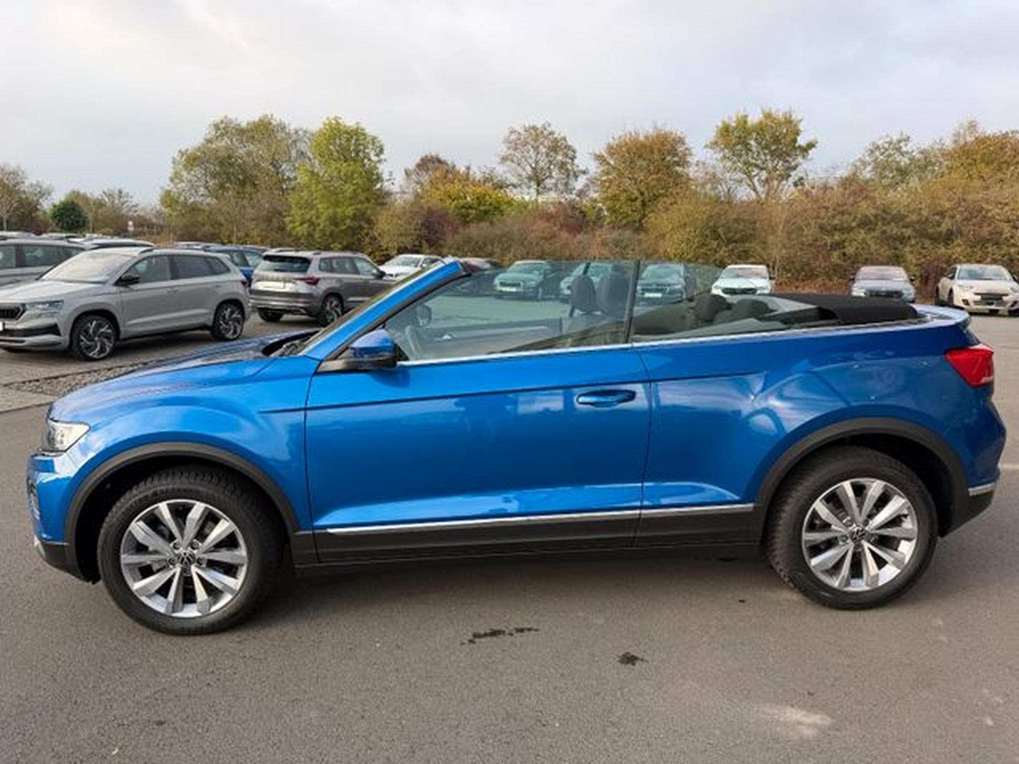 VW T-Roc T-Roc 1,5TSi DSG Cabriolet Style Kamera PDC SHZ (2021) - Foto 10