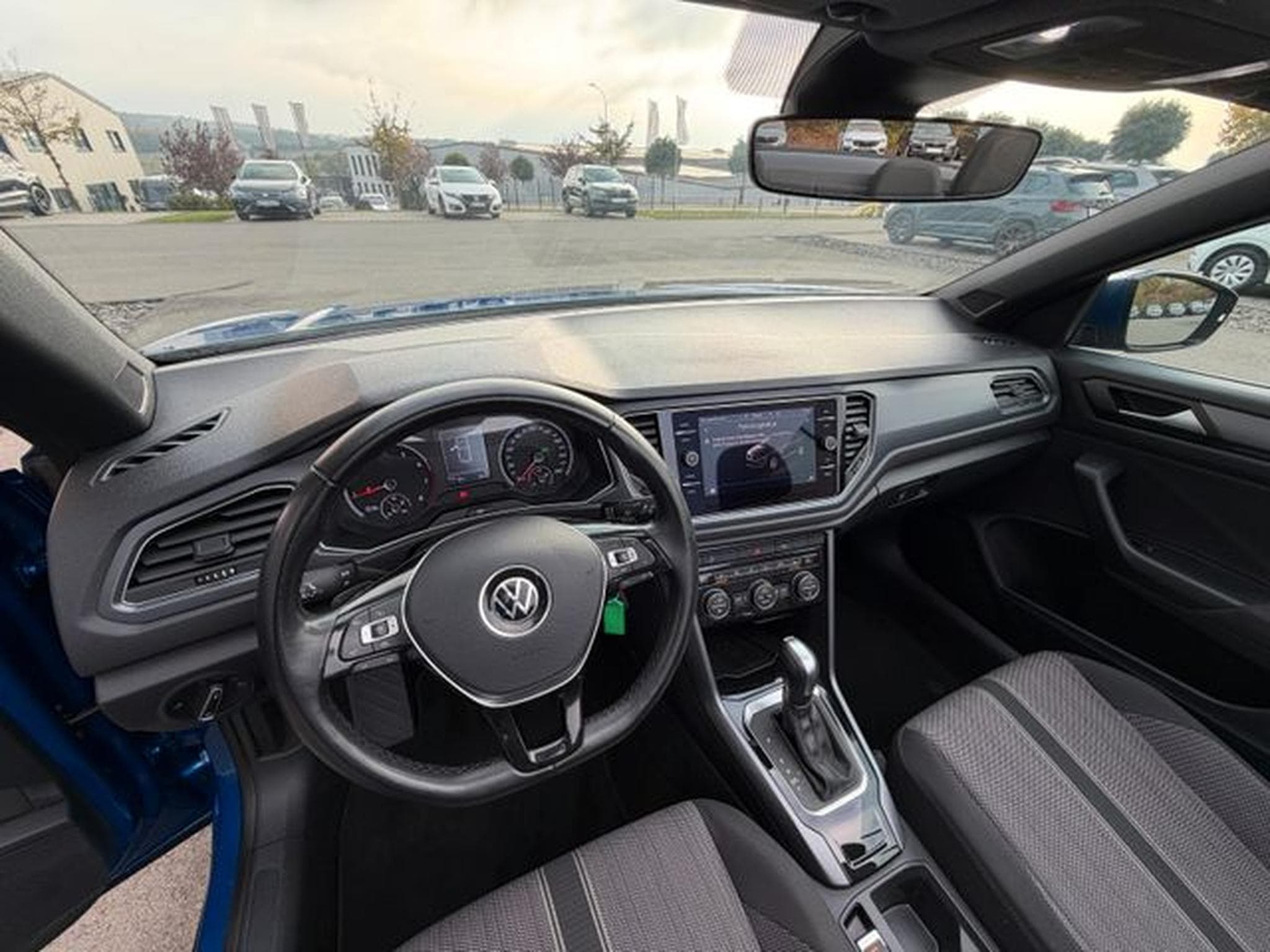 VW T-Roc T-Roc 1,5TSi DSG Cabriolet Style Kamera PDC SHZ (2021) - Foto 12