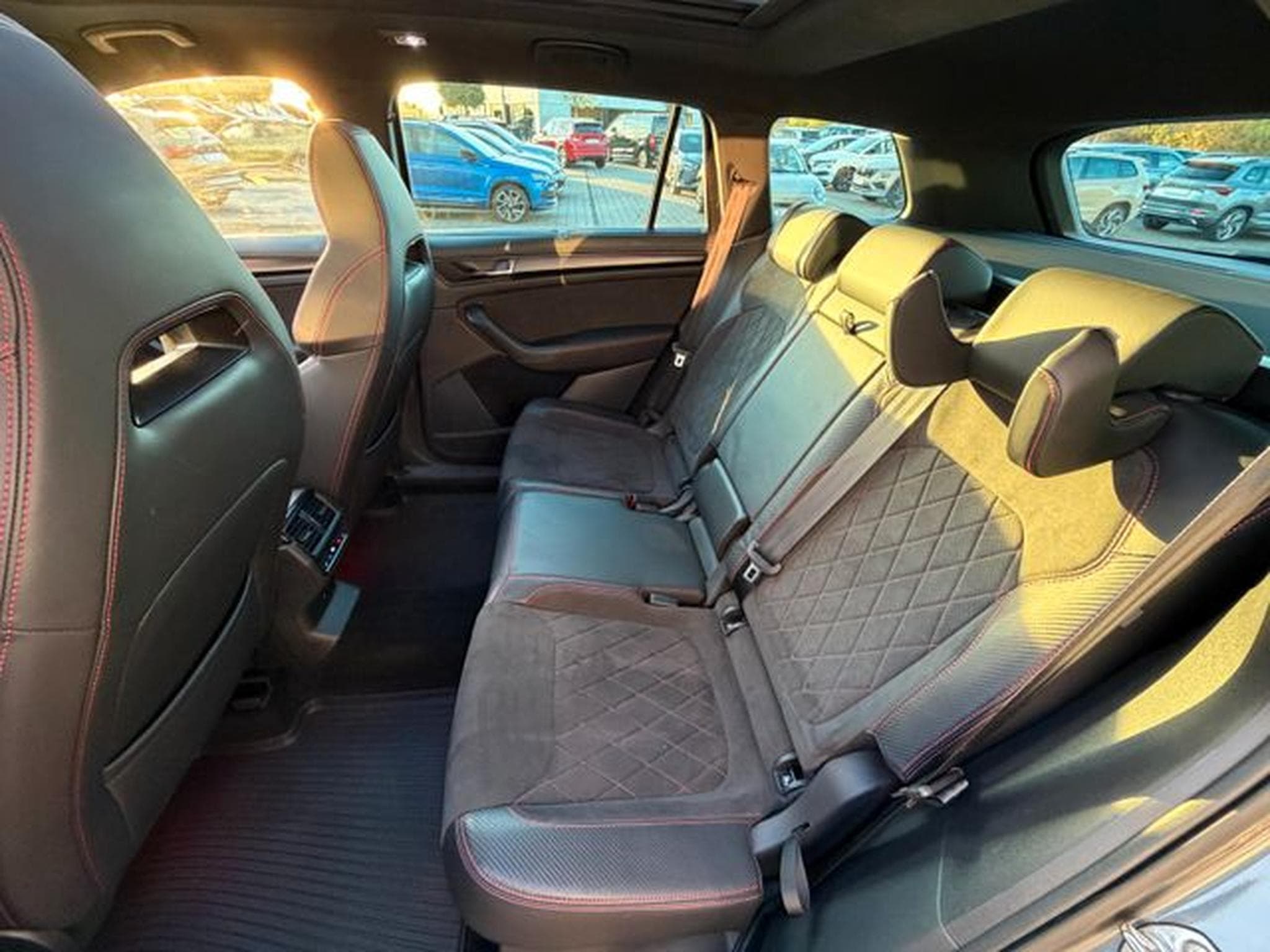Skoda Kodiaq Kodiaq 2,0TSi RS 4x4 Pano AHK Columbus DCC ACC (2022) - Photo 12