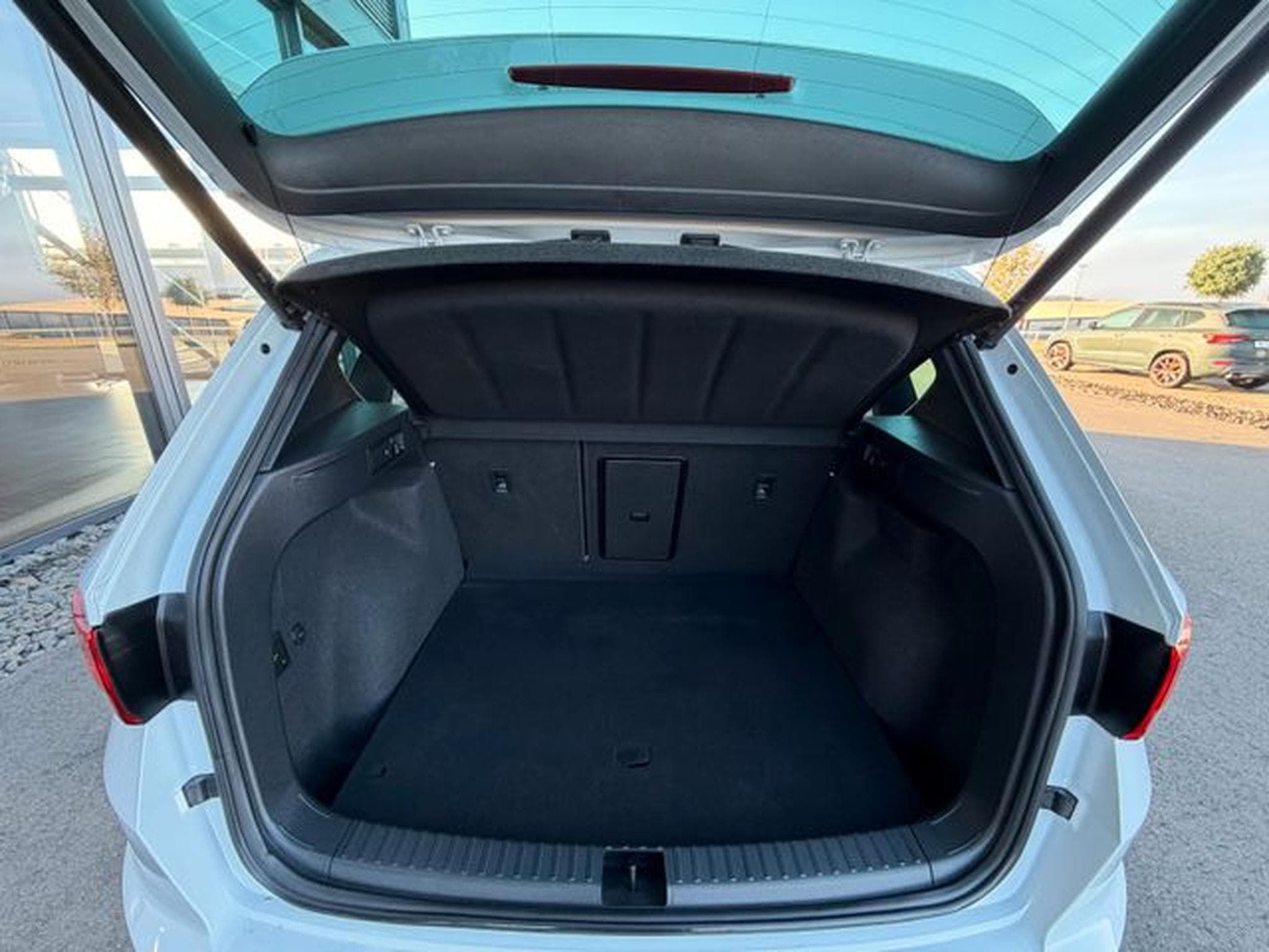 Cupra Ateca Ateca 2,0TSi 4Drive AHK Beats 19"Pano Memory (2022) - Foto 13