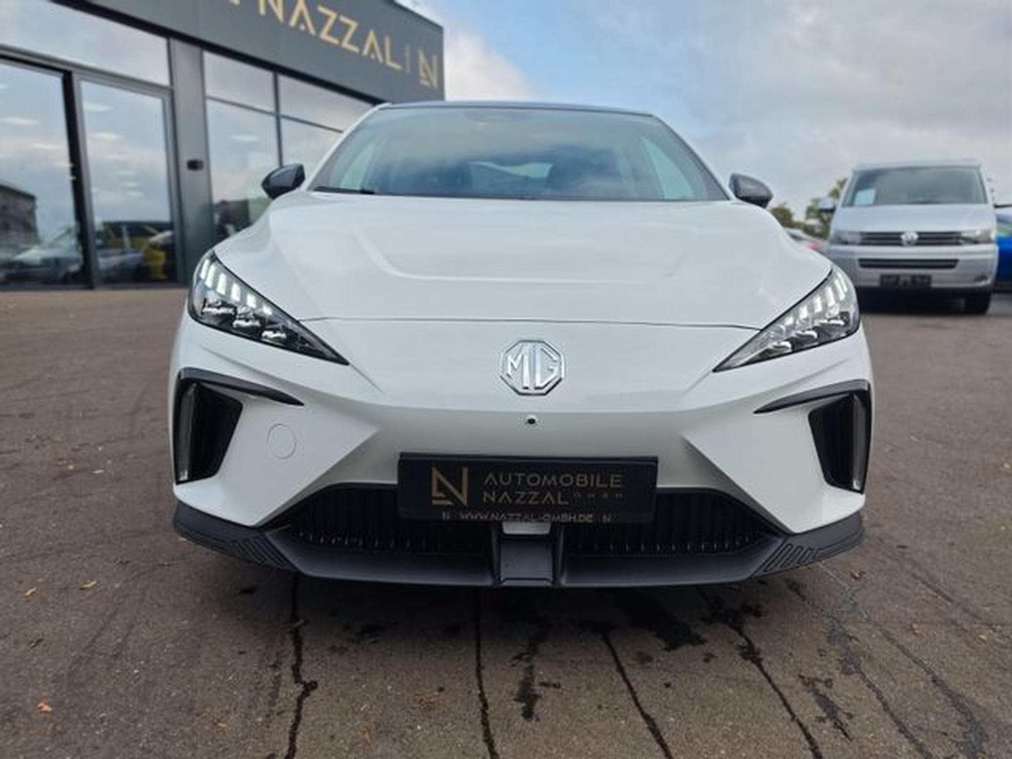MG MG4 MG4 LUXURY*LED*KAMERA*AHK*150 KW*WÄRMEPUMPE* (2023) - Foto 3