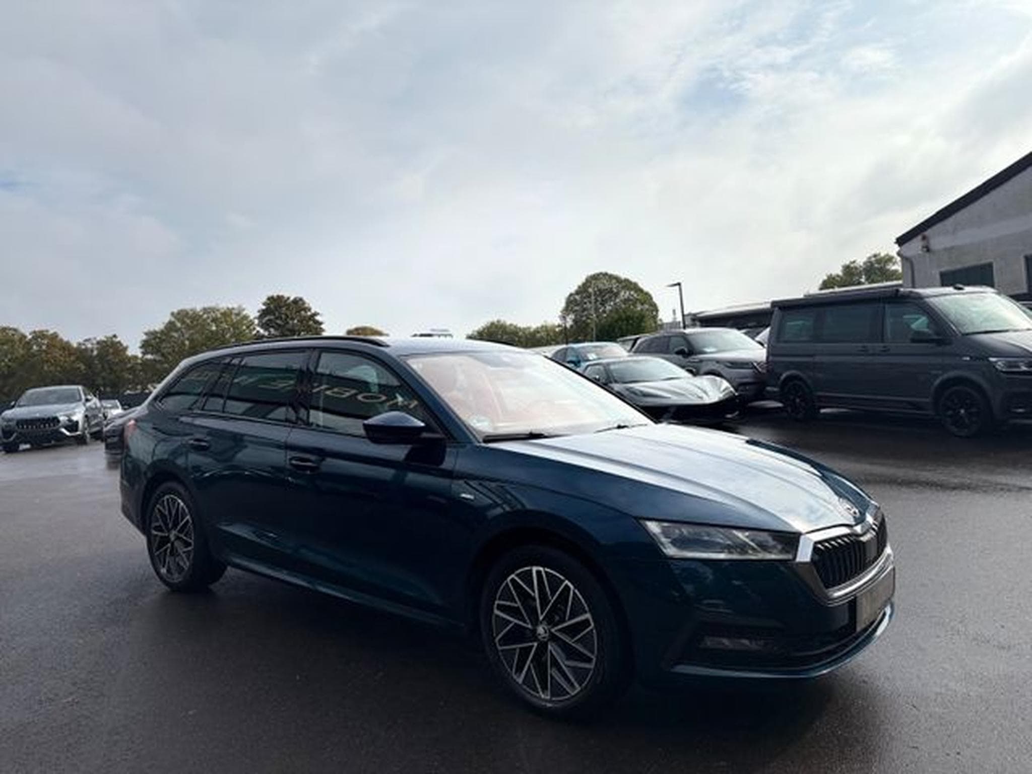 Skoda Octavia OCTAVIA CLEVER 4x4 *NAVI*KAMERA*LED*VIRTUAL*AHK* (2022) - Foto 6