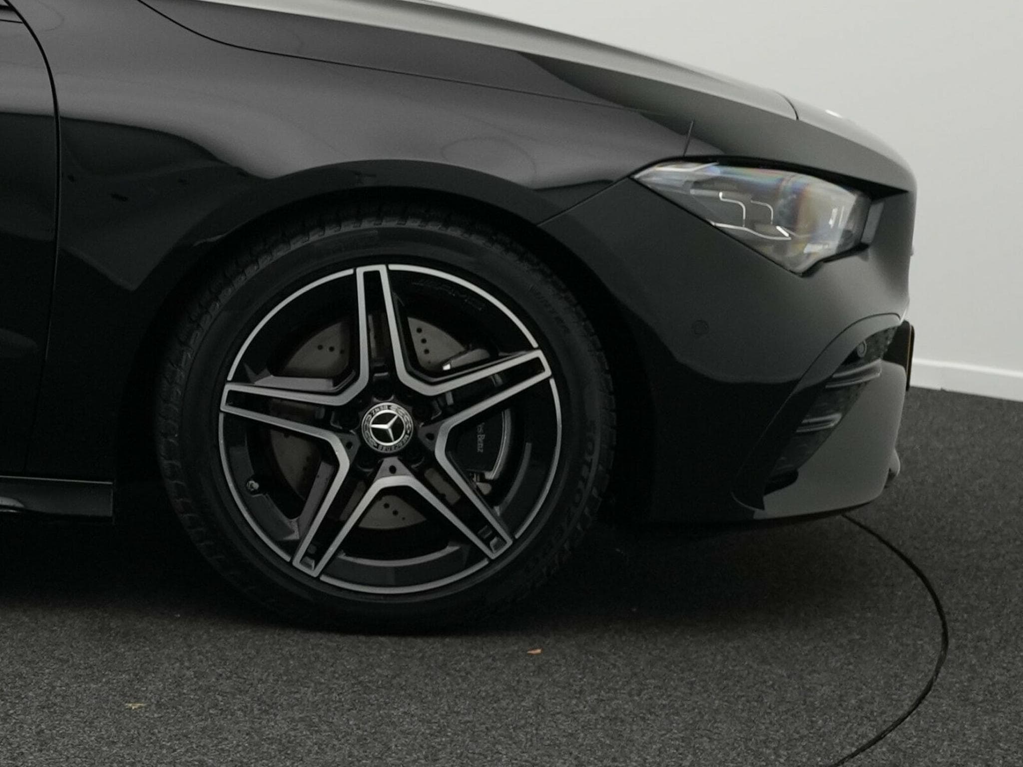 Mercedes CLA 200 CLA 200 d Shooting Brake AMG-Line Premium Plus (2025) - Foto 8