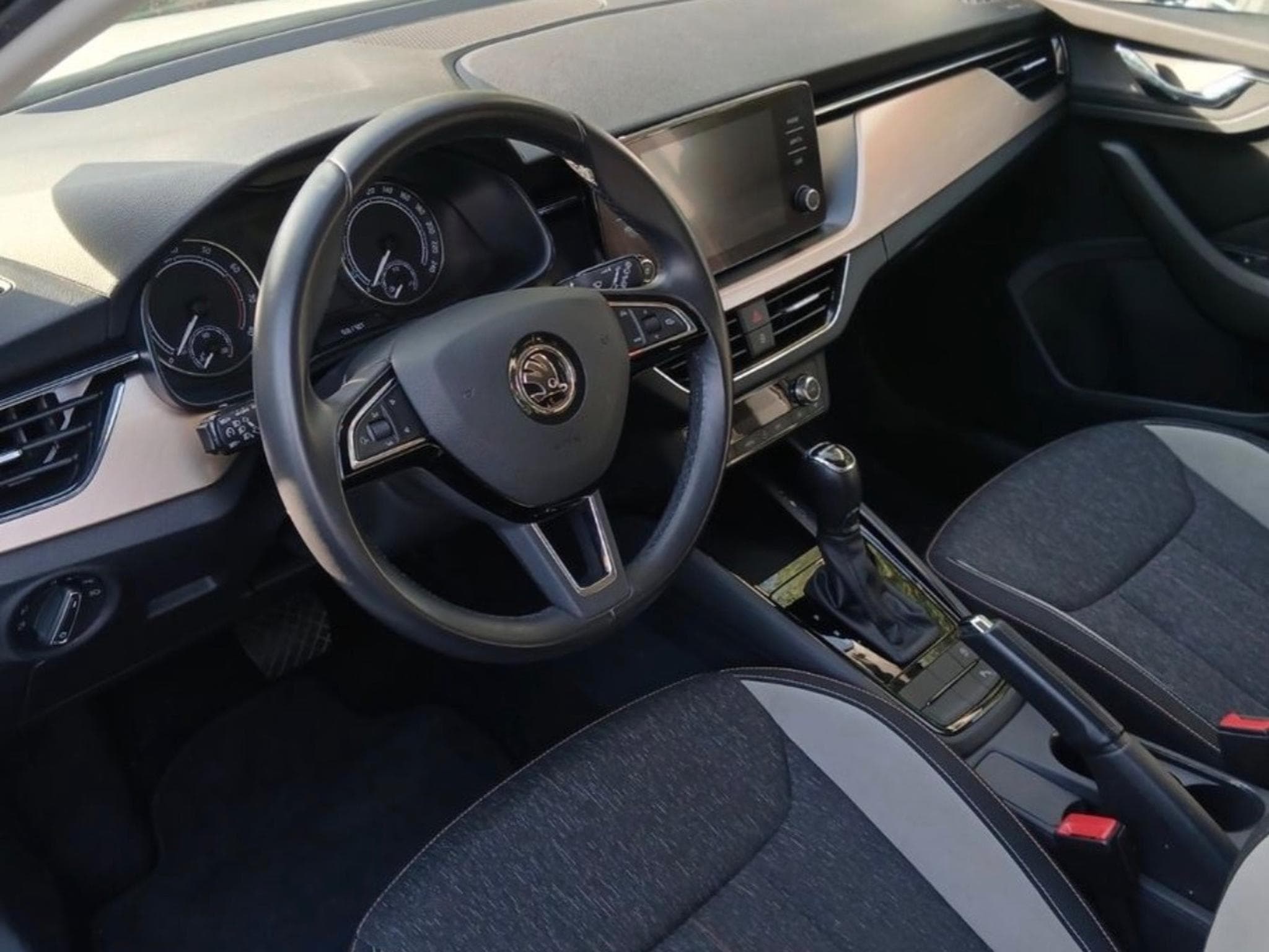 Skoda Scala Ambition (2019) - Photo 3