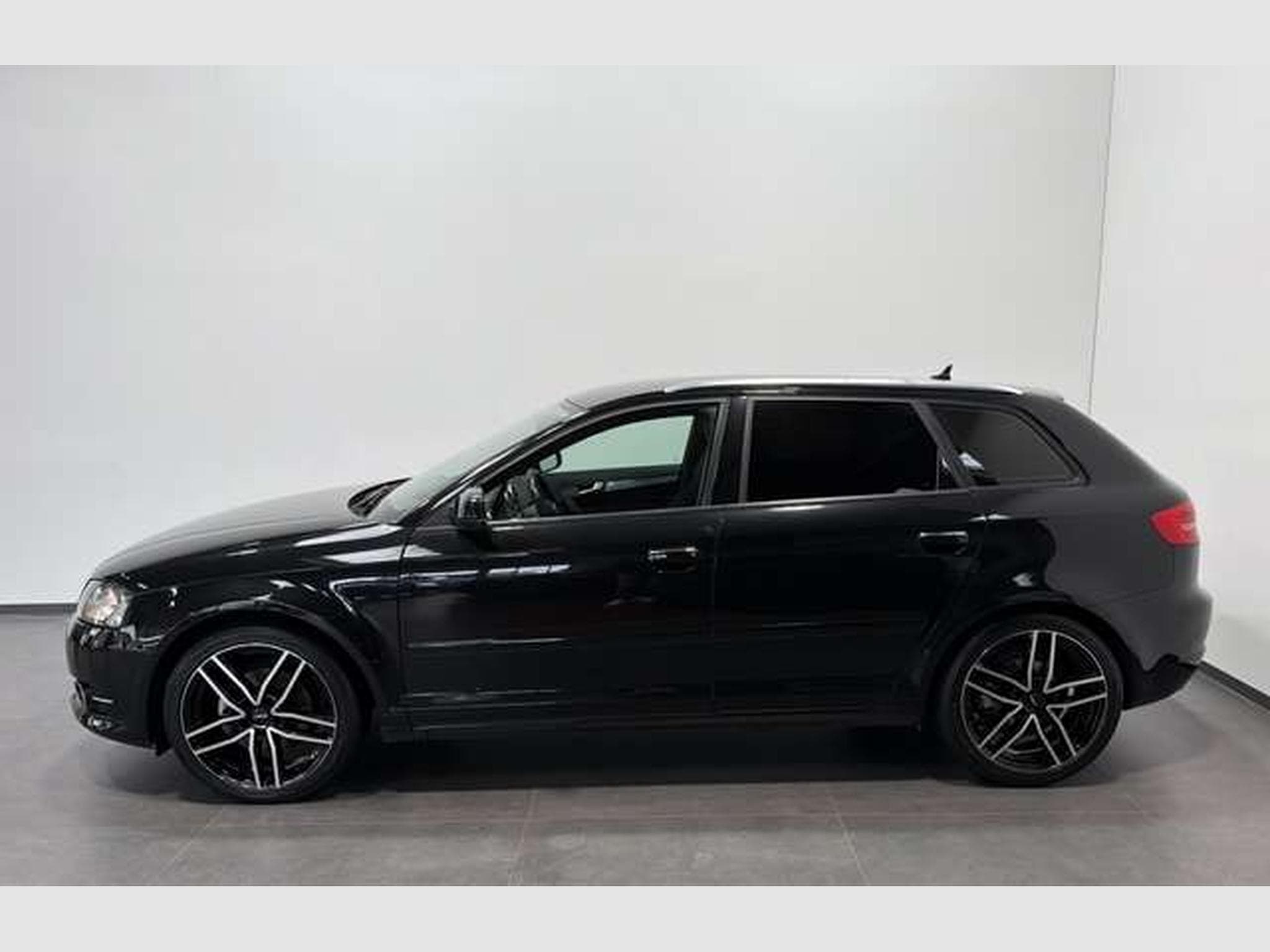 Audi A3 1.8 TFSI Ambition *Klima *Navi *MMI (2011) - Photo 3