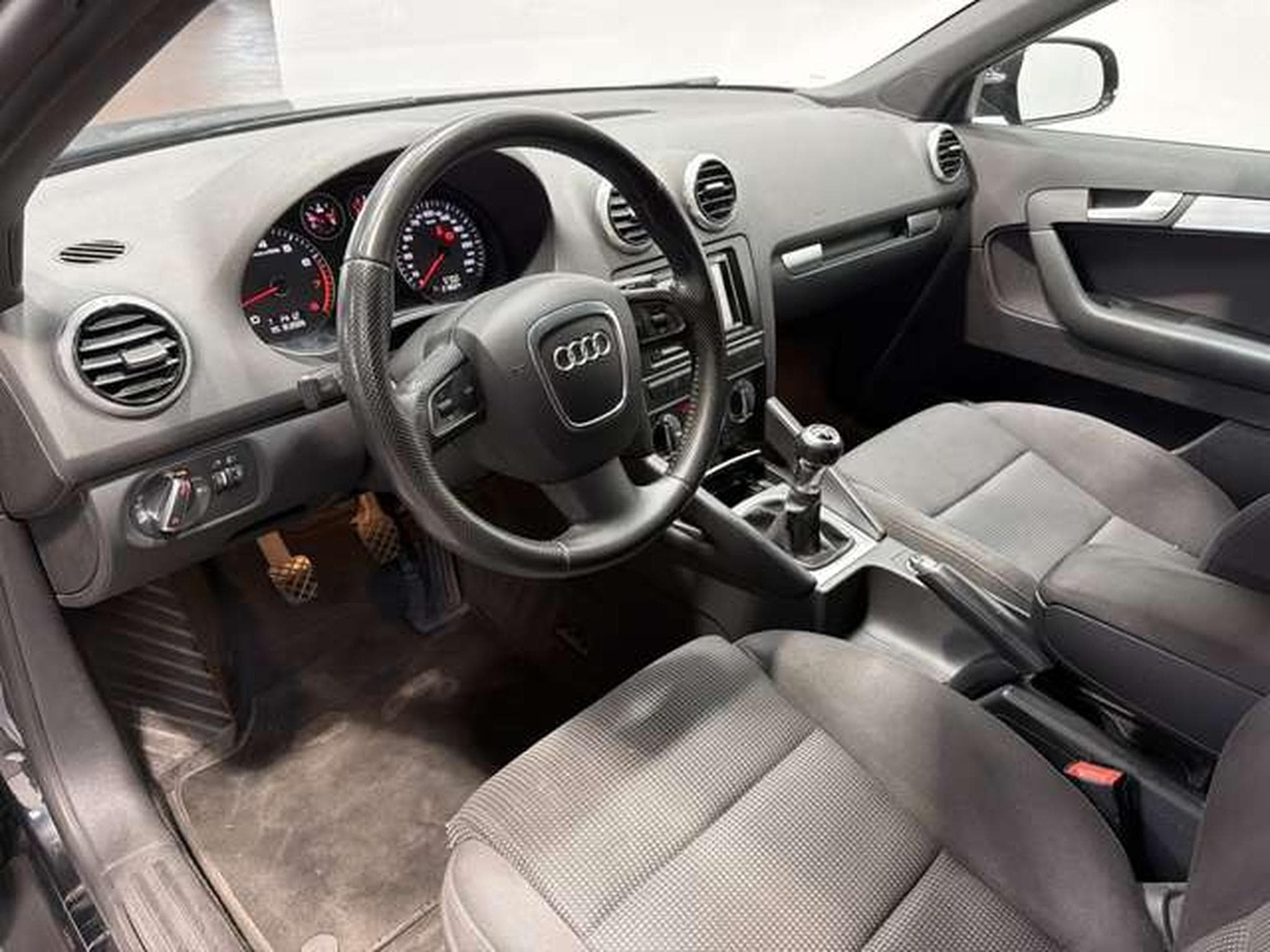 Audi A3 1.8 TFSI Ambition *Klima *Navi *MMI (2011) - Photo 7