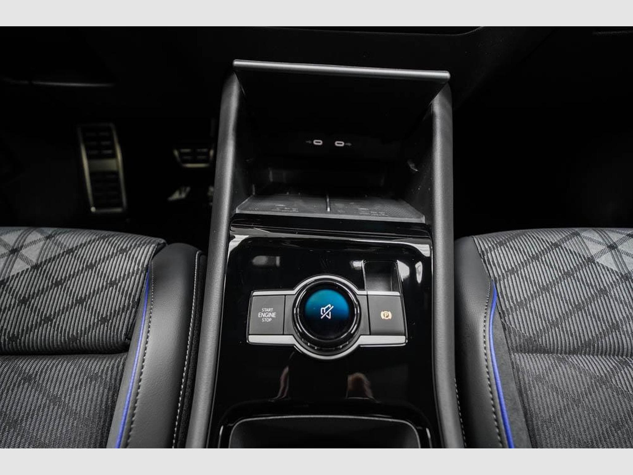 VW Tiguan 2,0 TDI DSG (2025) - Photo 13