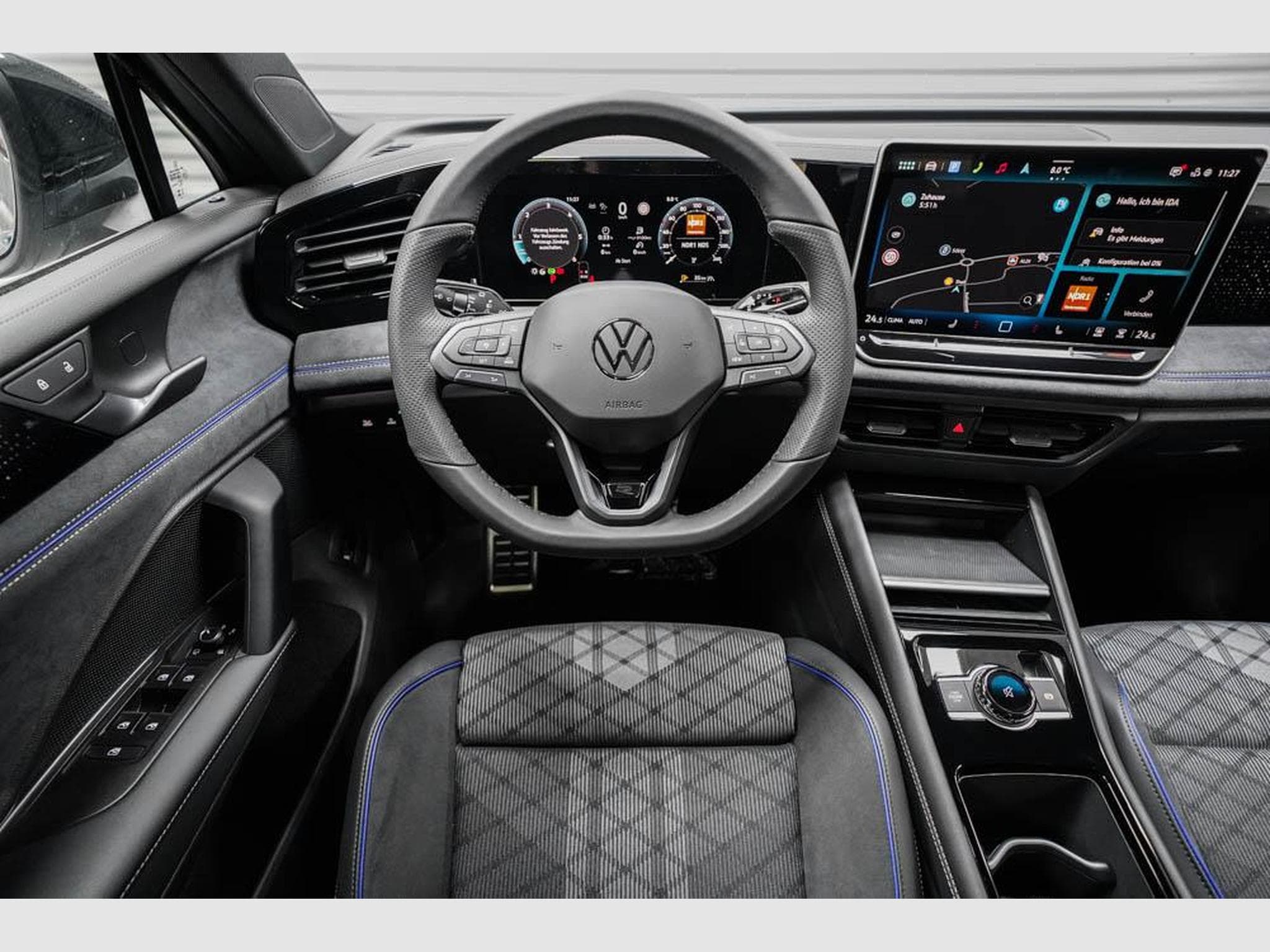 VW Tiguan 2,0 TDI DSG (2025) - Photo 8