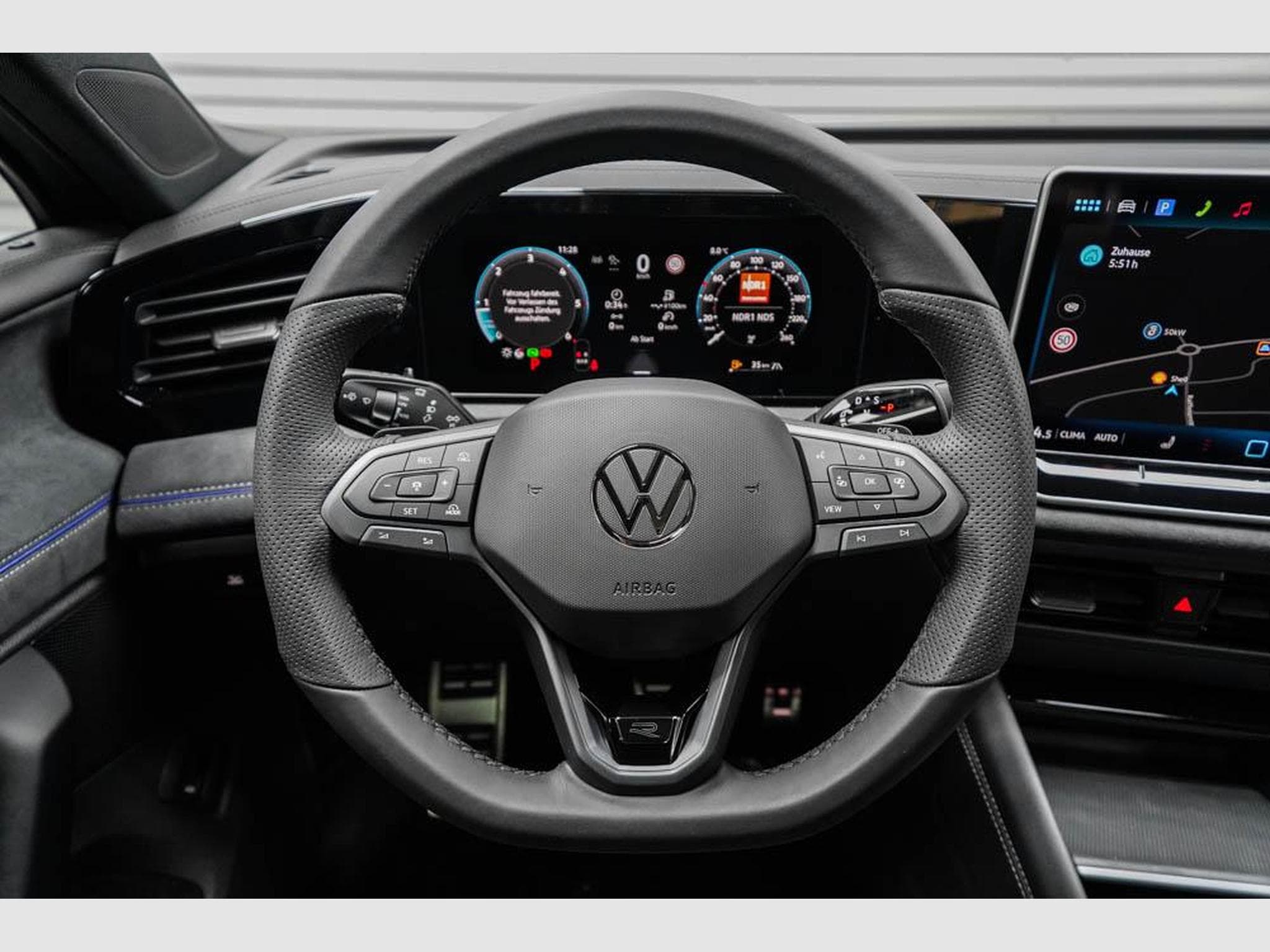 VW Tiguan 2,0 TDI DSG (2025) - Photo 9