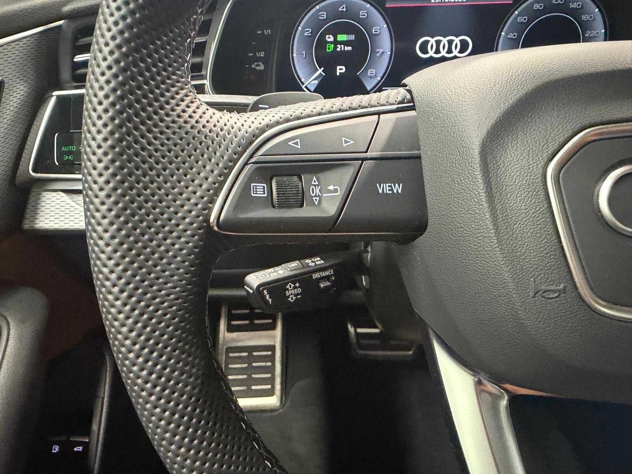 Audi Q8 S LINE 60 TFSI e 490 CV QUATTRO (2025) - Photo 11