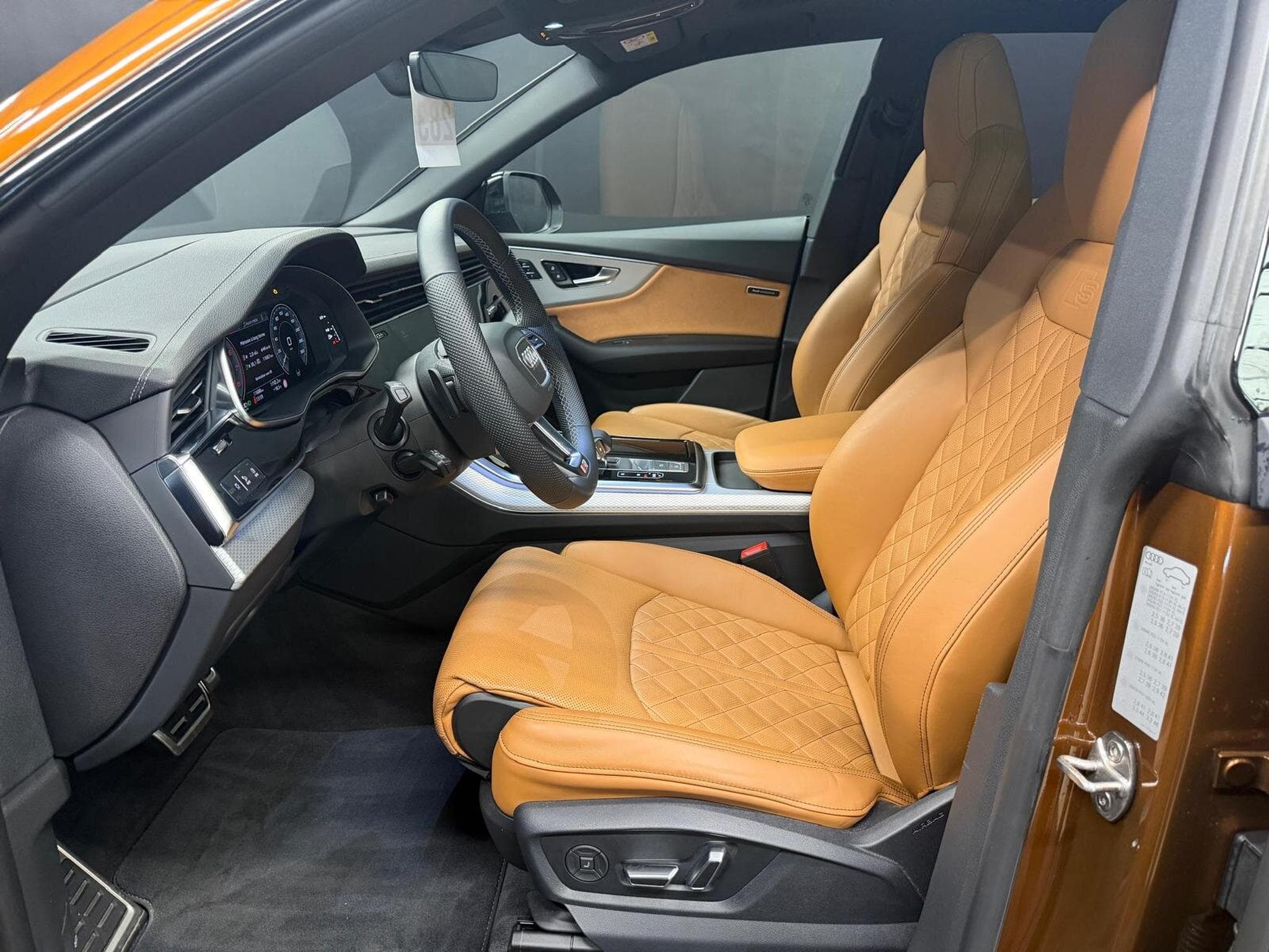 Audi Q8 S LINE 60 TFSI e 490 CV QUATTRO (2025) - Photo 13
