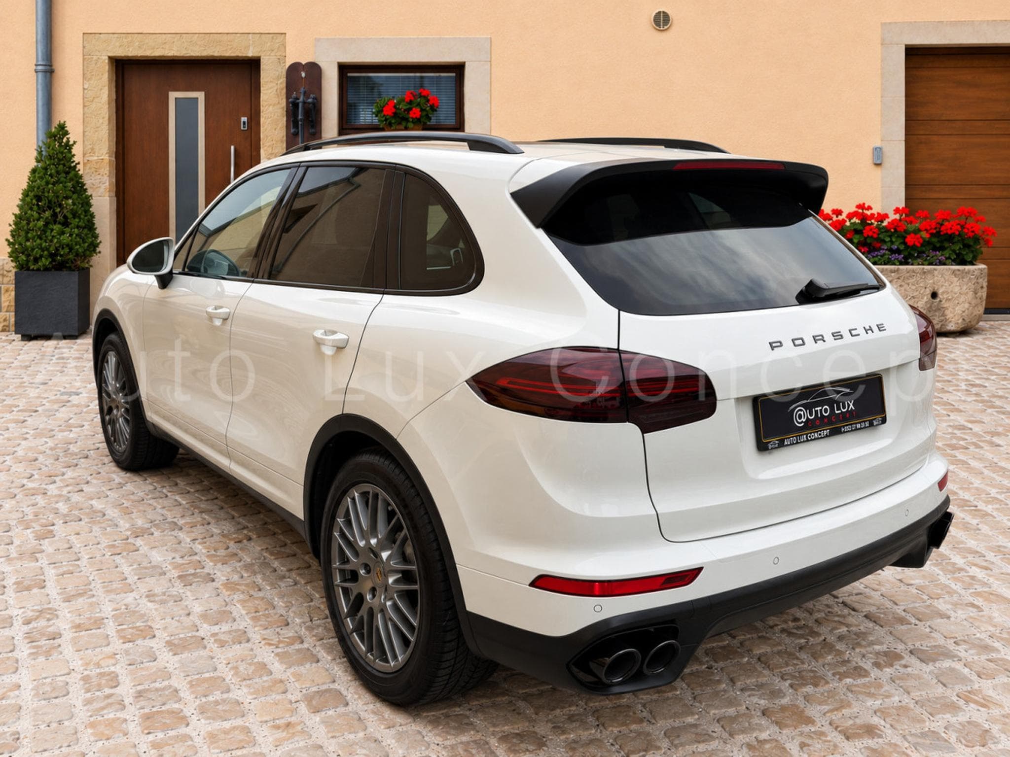 Porsche Cayenne Diesel (2016) - Photo 3