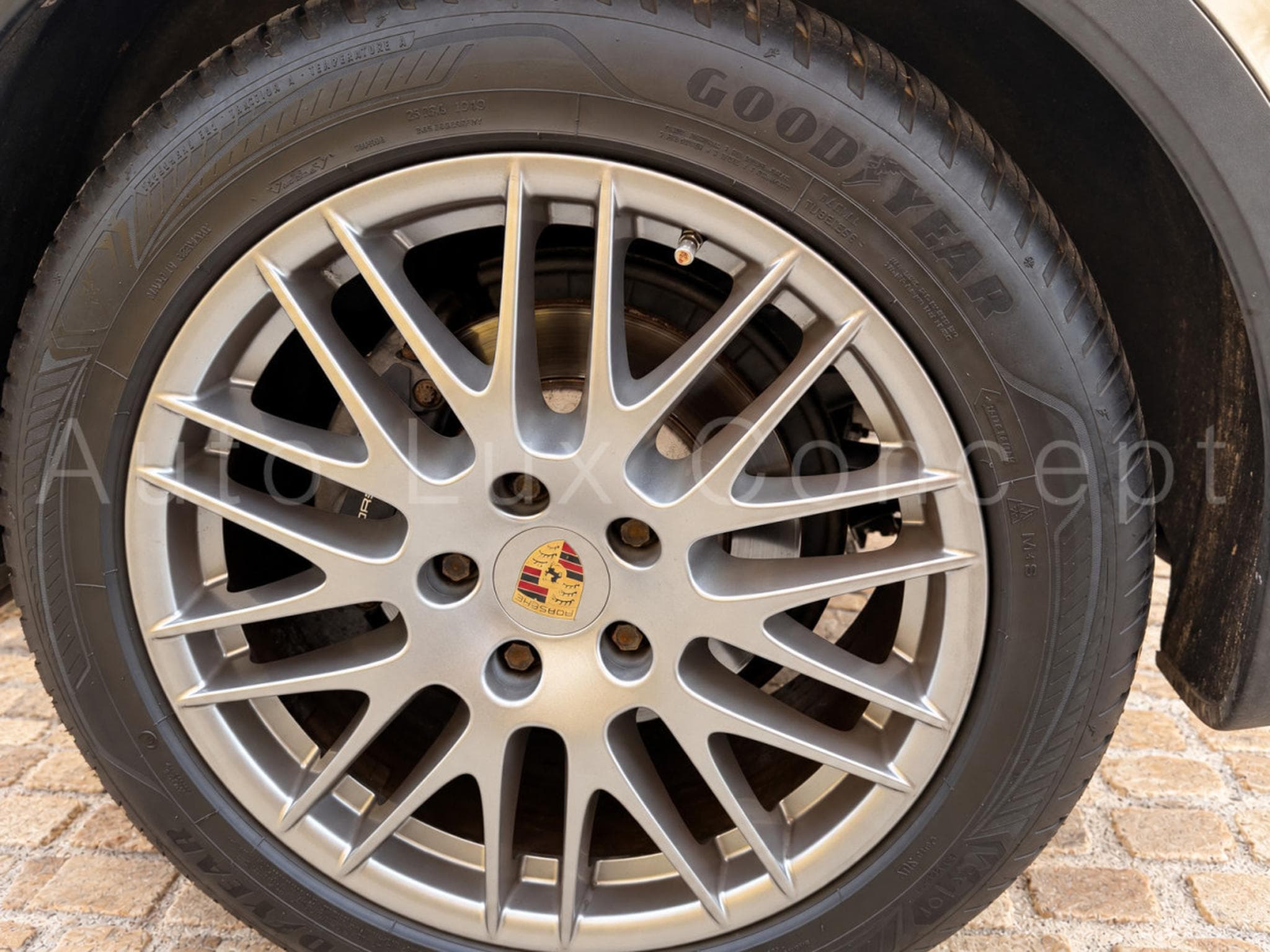 Porsche Cayenne Diesel (2016) - Photo 7