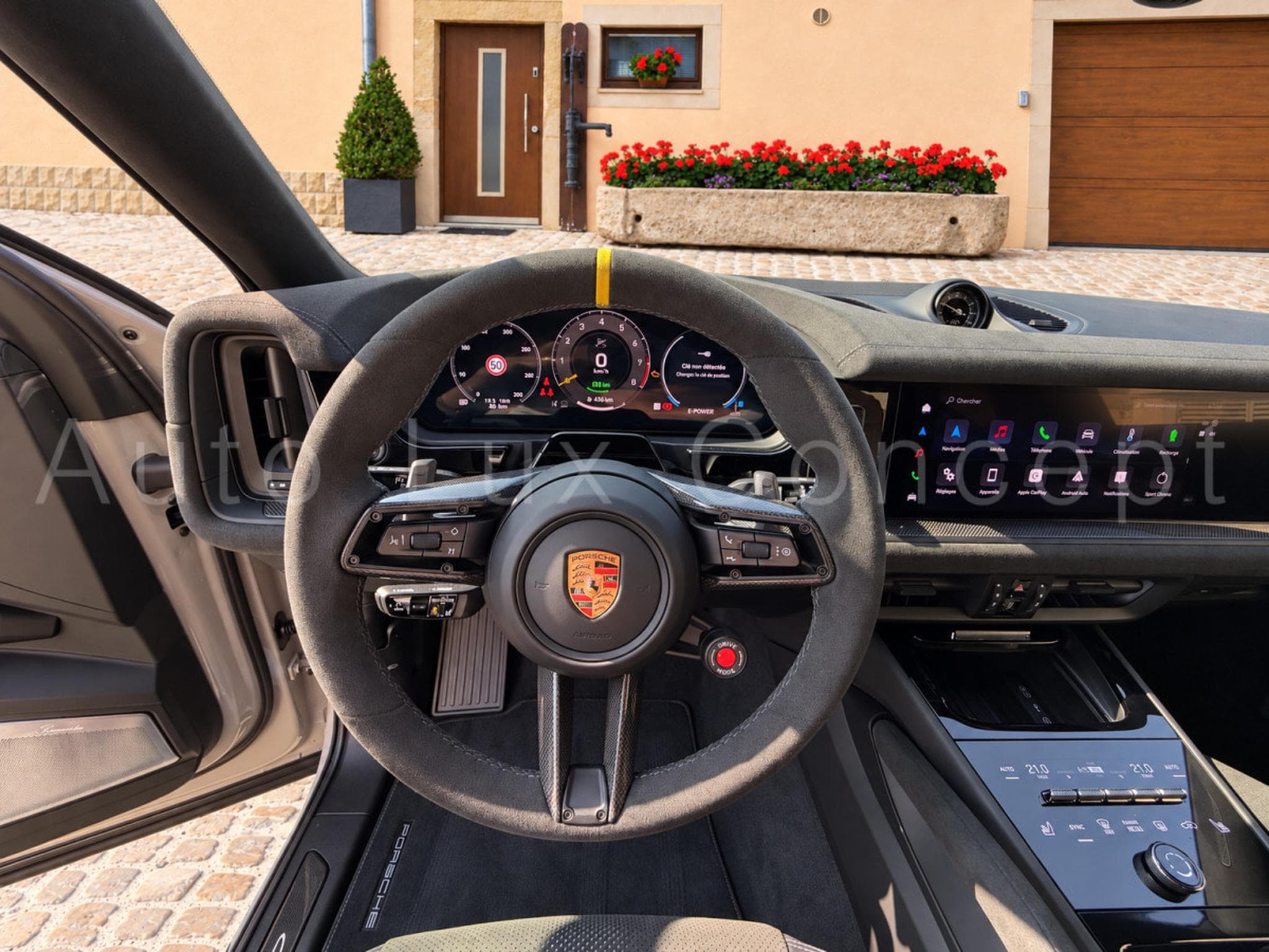 Porsche Cayenne Turbo E-Hybrid Coupé avec Pack GT (2026) - Photo 5