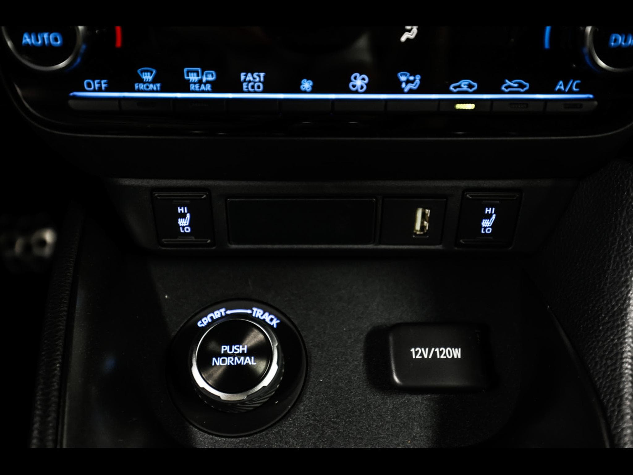 Toyota Yaris GR 1.6L TURBO HIGH PERFORMANCE - PRECIOUS BLACK (2024) - Photo 18