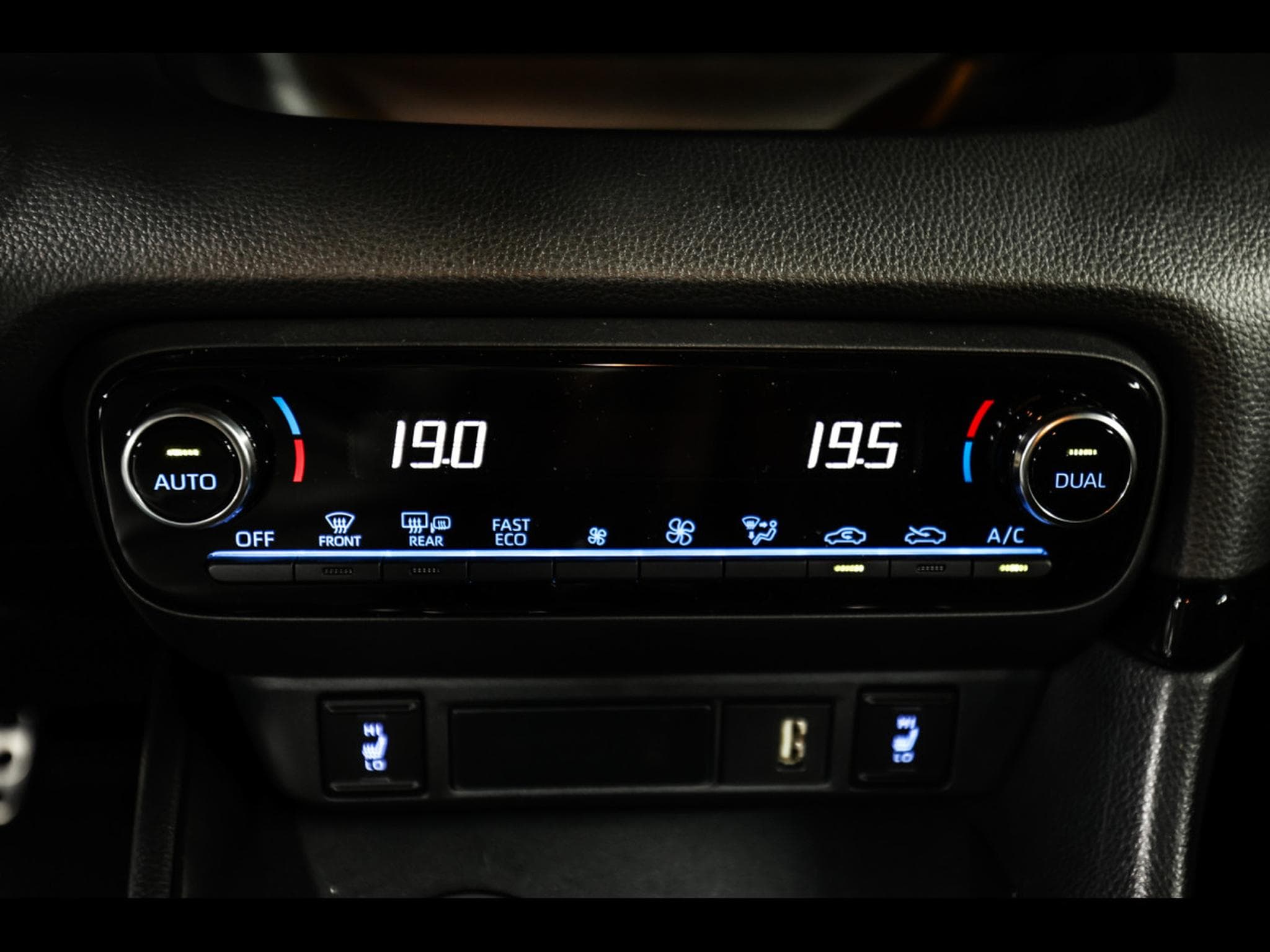 Toyota Yaris GR 1.6L TURBO HIGH PERFORMANCE - PRECIOUS BLACK (2024) - Photo 20