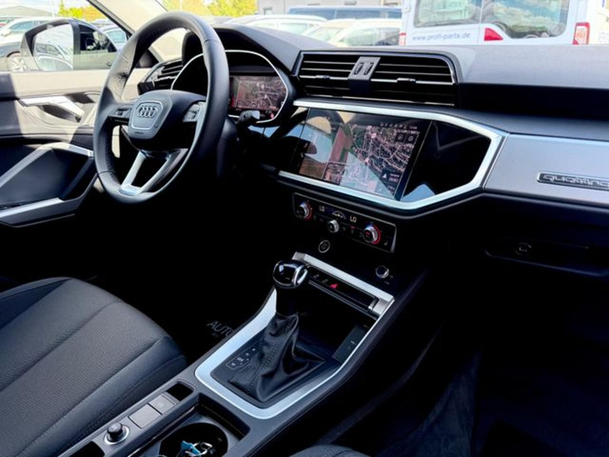 Audi Q3 Q3 40 TFSI quattro S line /NAVI/LED/PANO/1.HAND/ (2025) - Foto 12