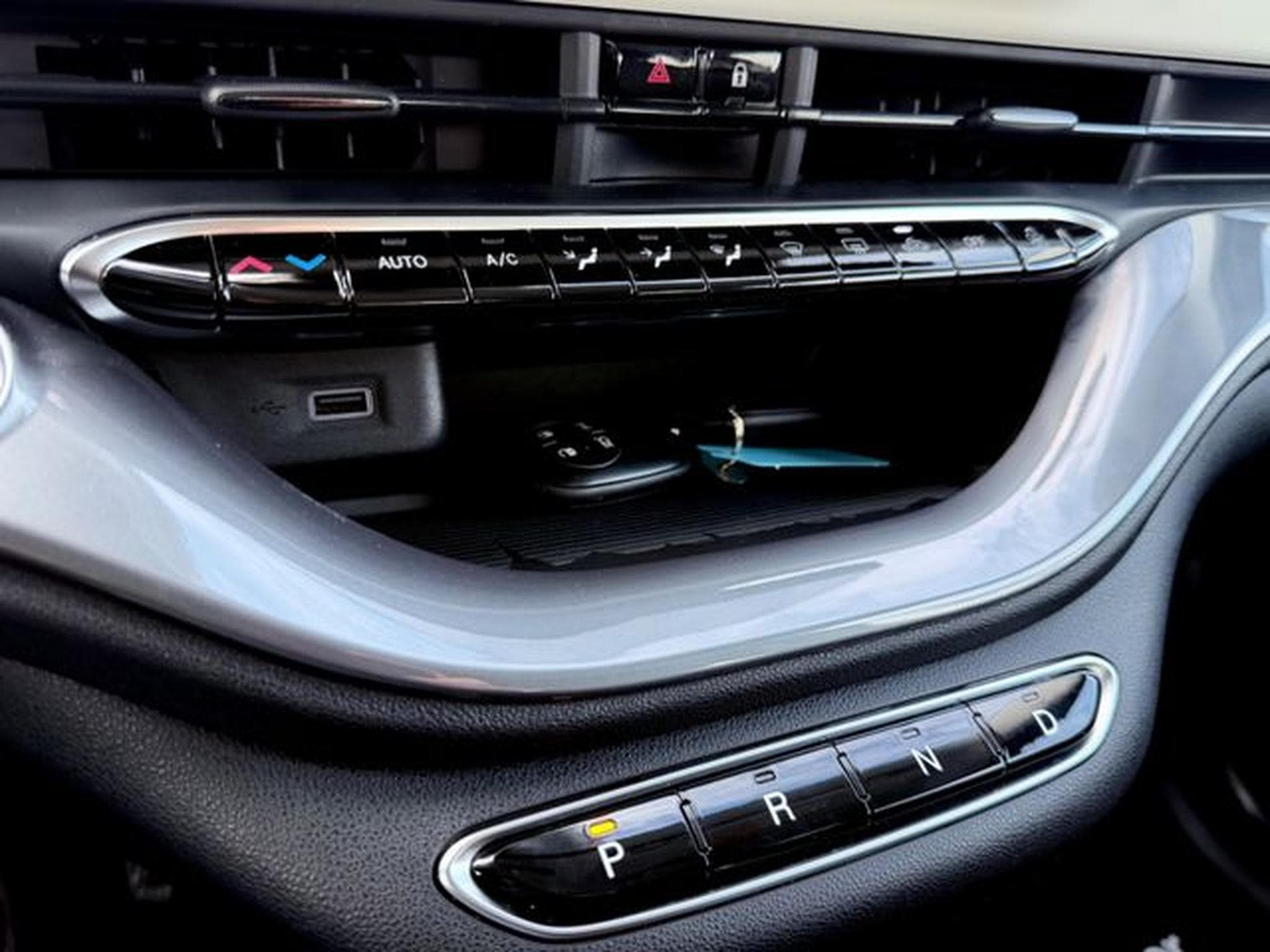 Fiat 500 500 e / LED / CARPLAY / GARANTIE / (2023) - Photo 16