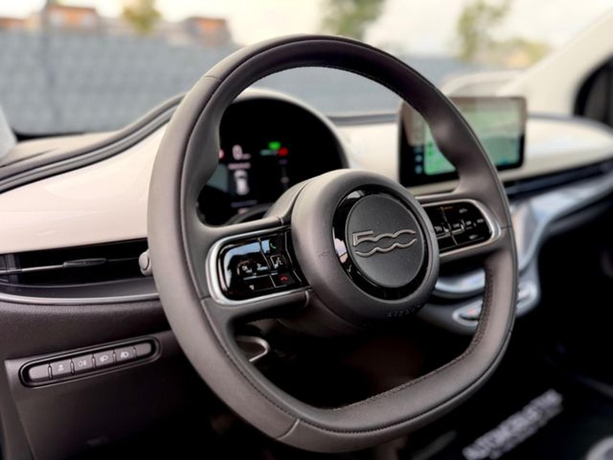 Fiat 500 500 e / LED / CARPLAY / GARANTIE / (2023) - Photo 10