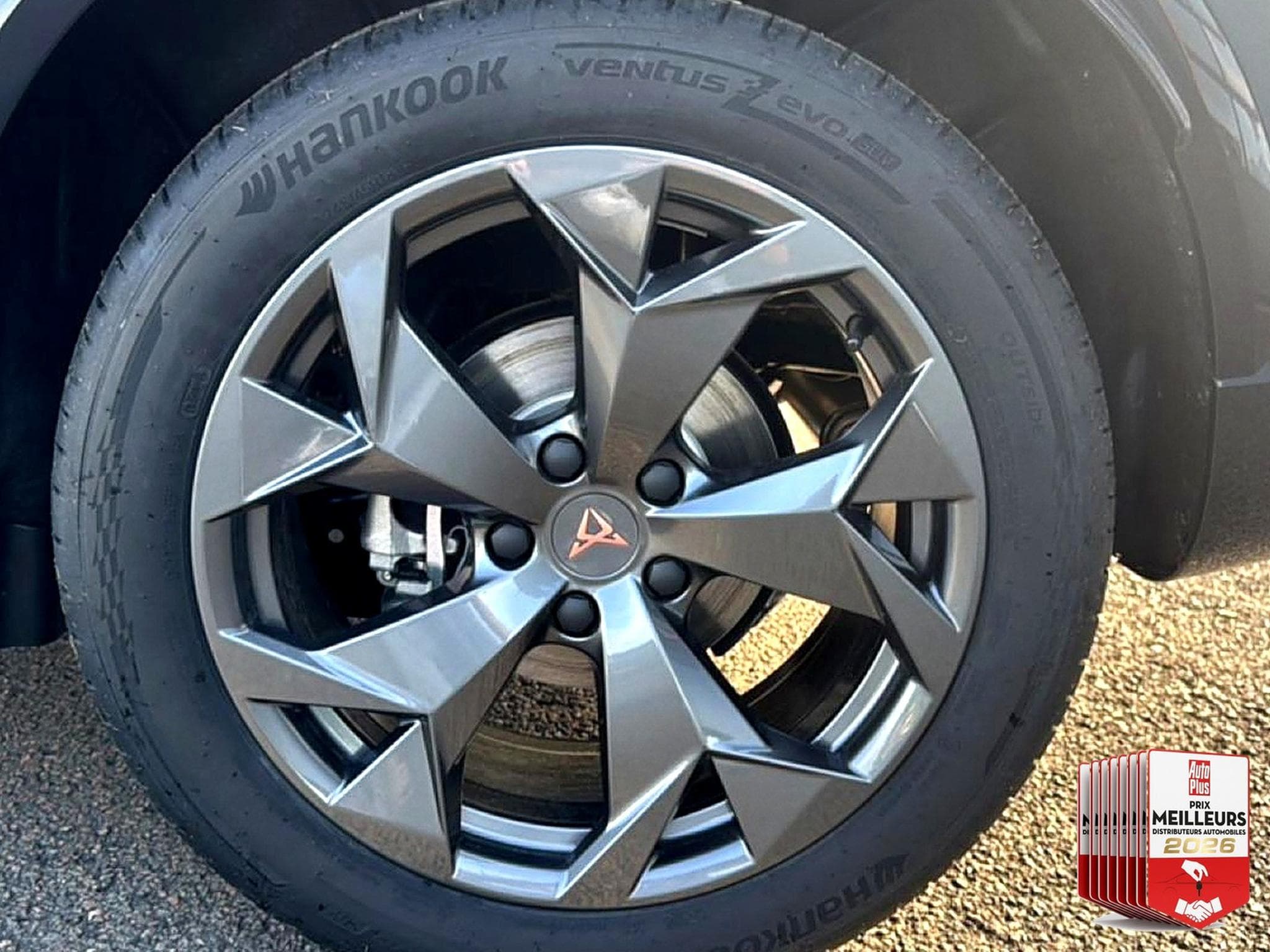 Cupra FORMENTOR 1.5 ETSI HYBRID 150 V DSG7 (2026) - Photo 9