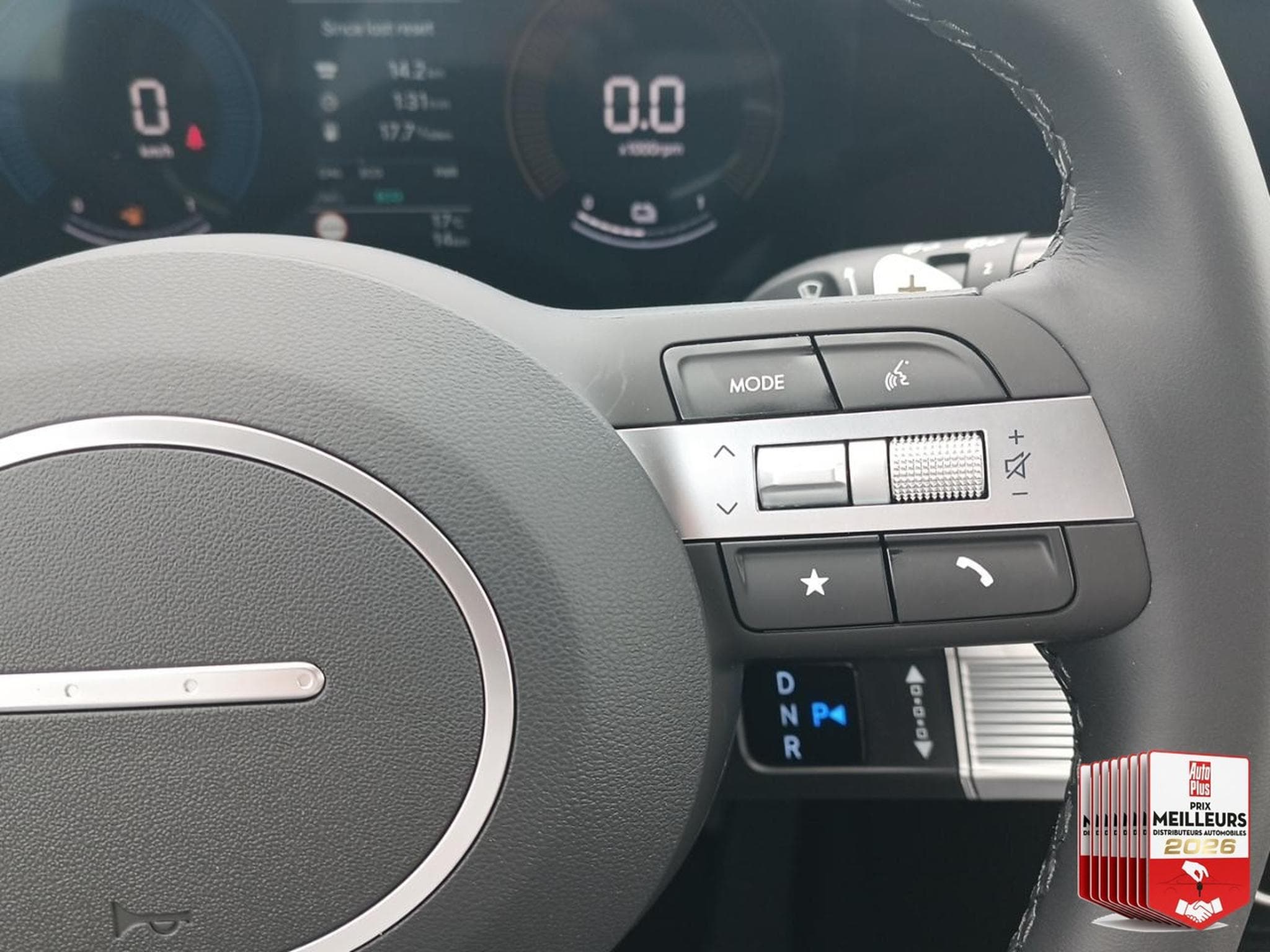 Hyundai TUCSON 1.6 T-GDI 239 HYBRID INTUITIVE (2026) - Photo 17