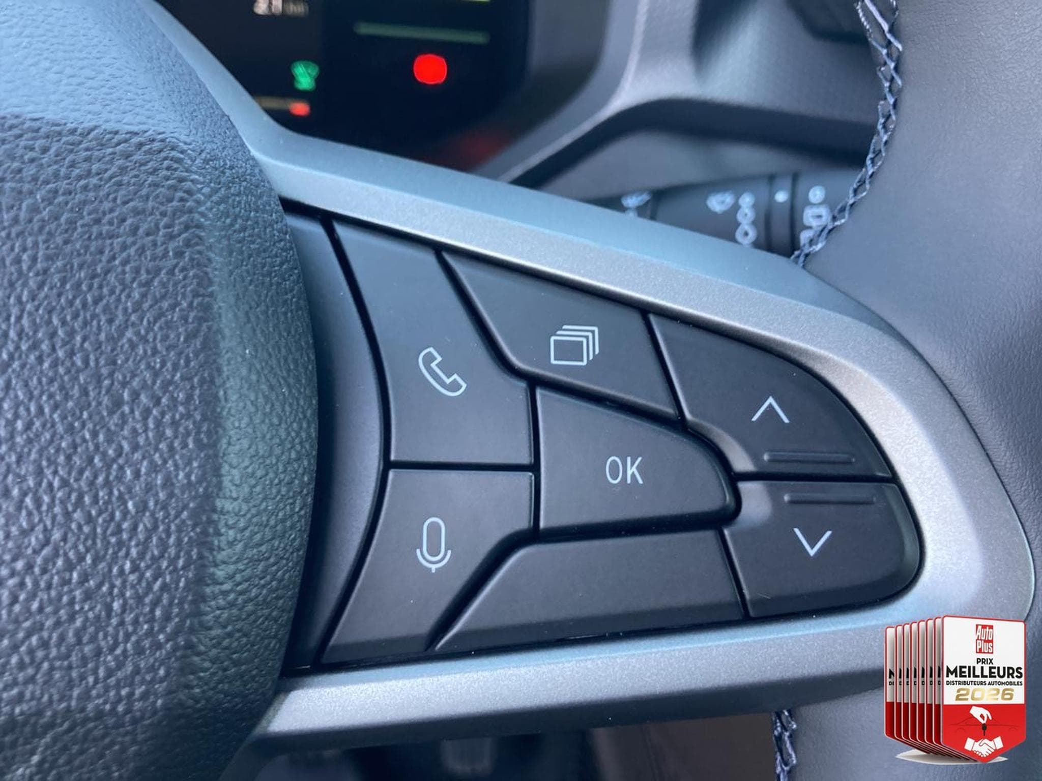 Dacia DUSTER 1.2 MILD HYBRID 140 JOURNEY (2026) - Photo 19
