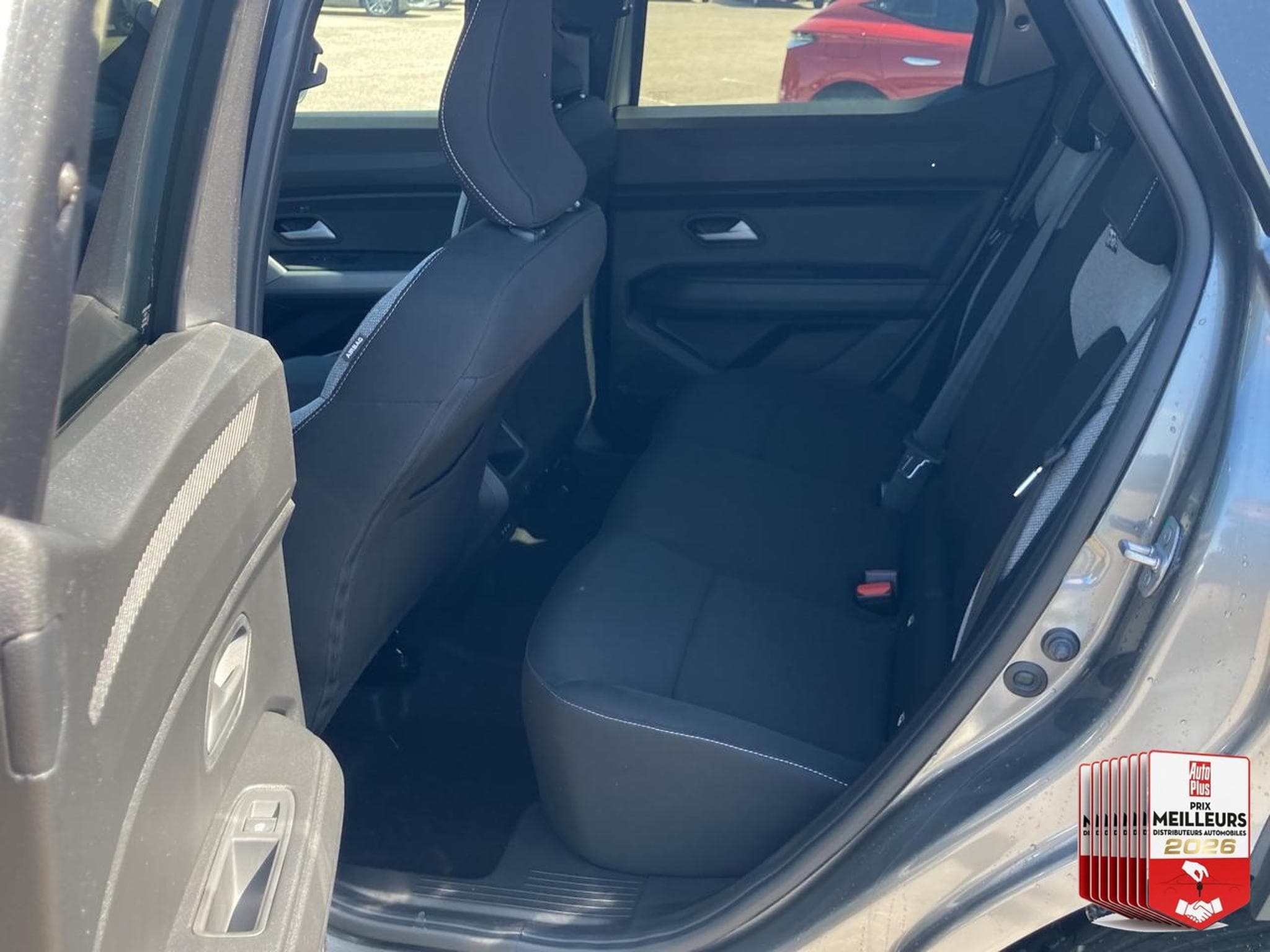 Dacia DUSTER 1.2 MILD HYBRID 140 JOURNEY (2026) - Photo 31