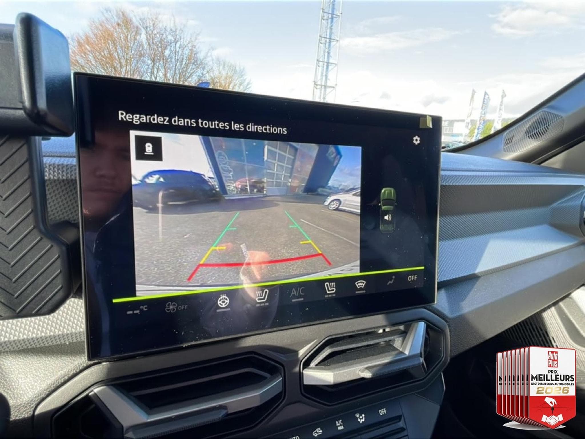 Dacia DUSTER 1.2 MILD HYBRID 140 JOURNEY (2026) - Photo 20