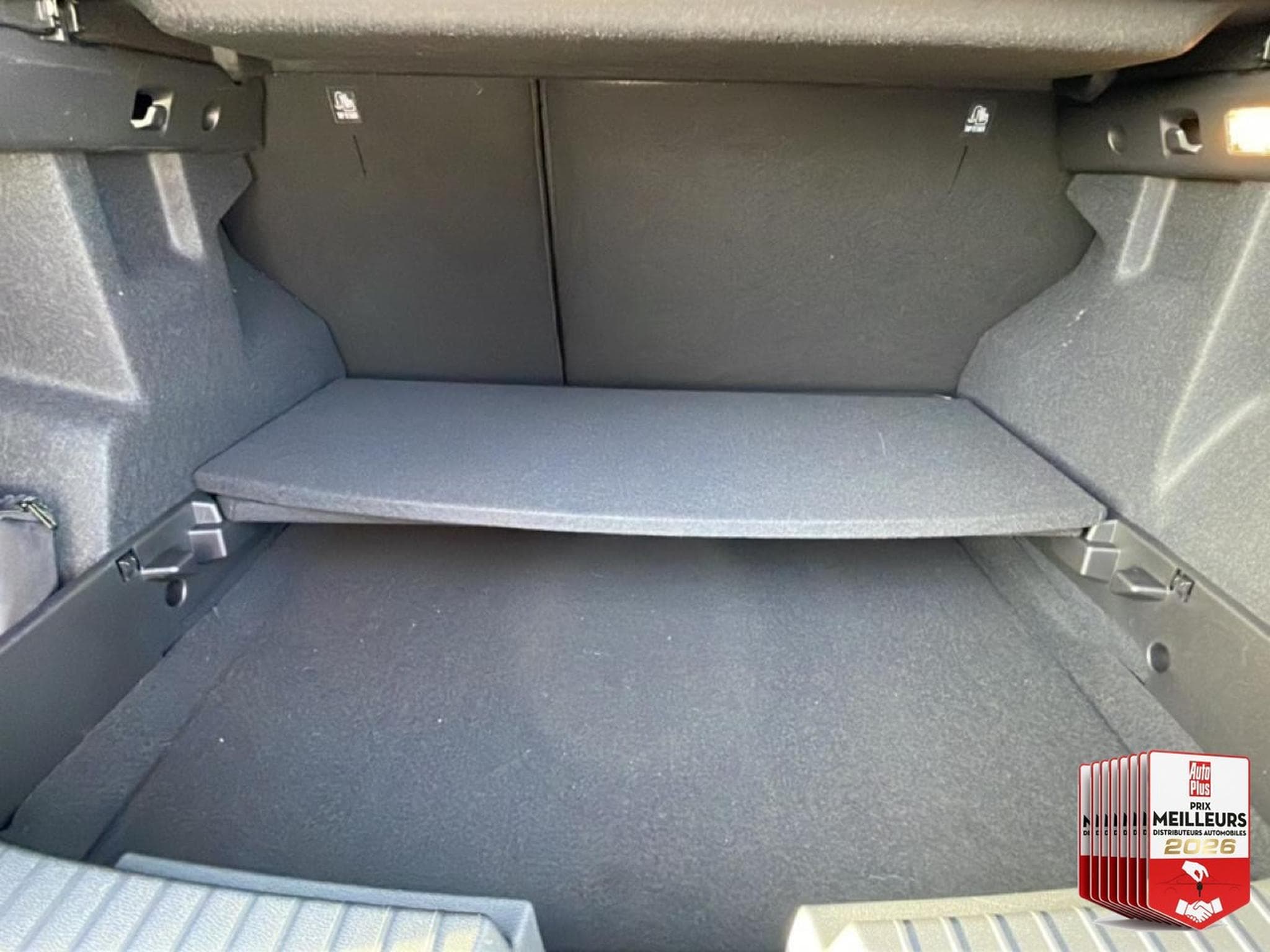 Dacia DUSTER 1.2 MILD HYBRID 140 JOURNEY (2026) - Photo 32