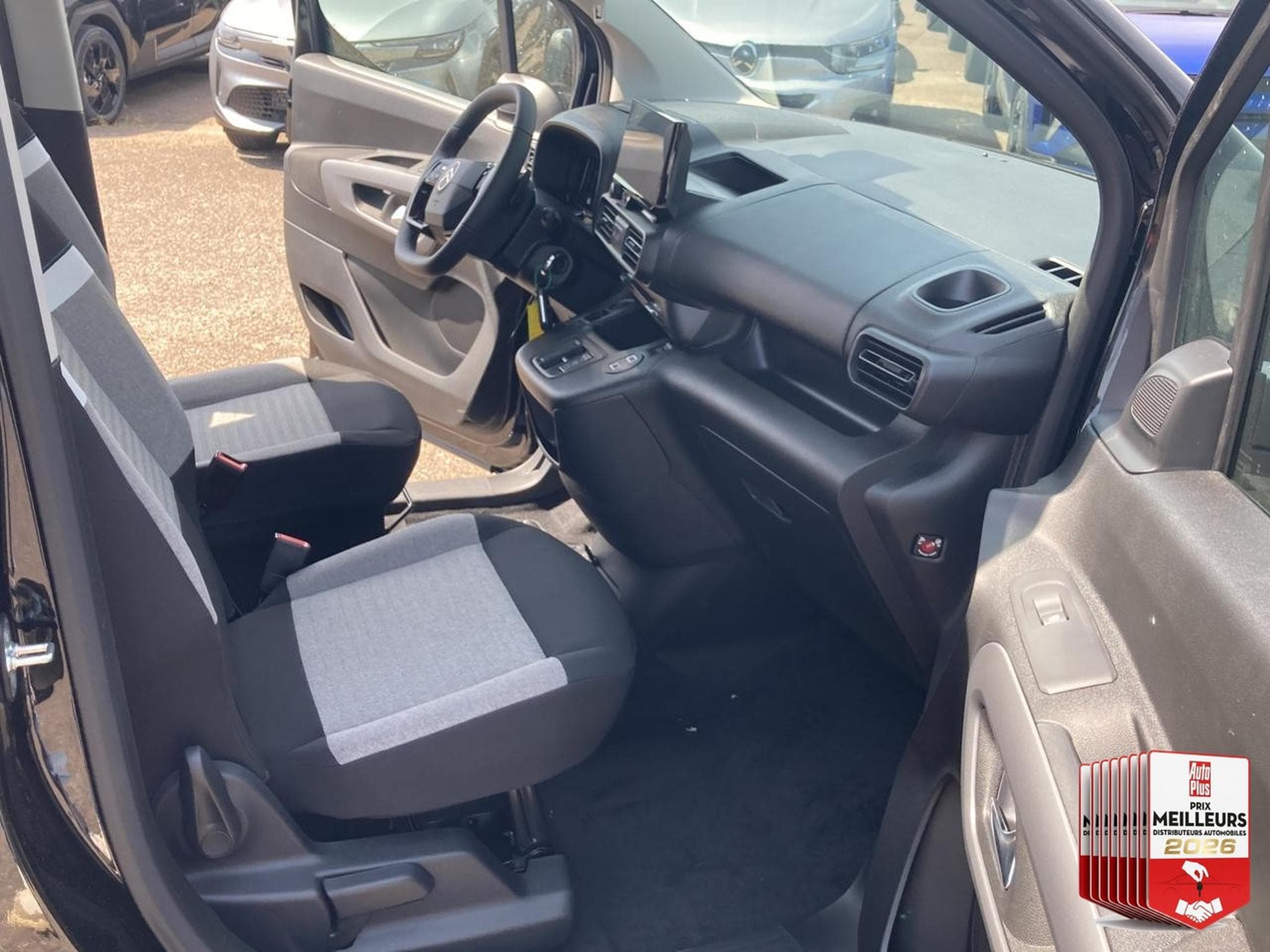 Citroën BERLINGO N1 1.5 BLUE HDI 130 M PLUS EAT8 (2026) - Foto 25