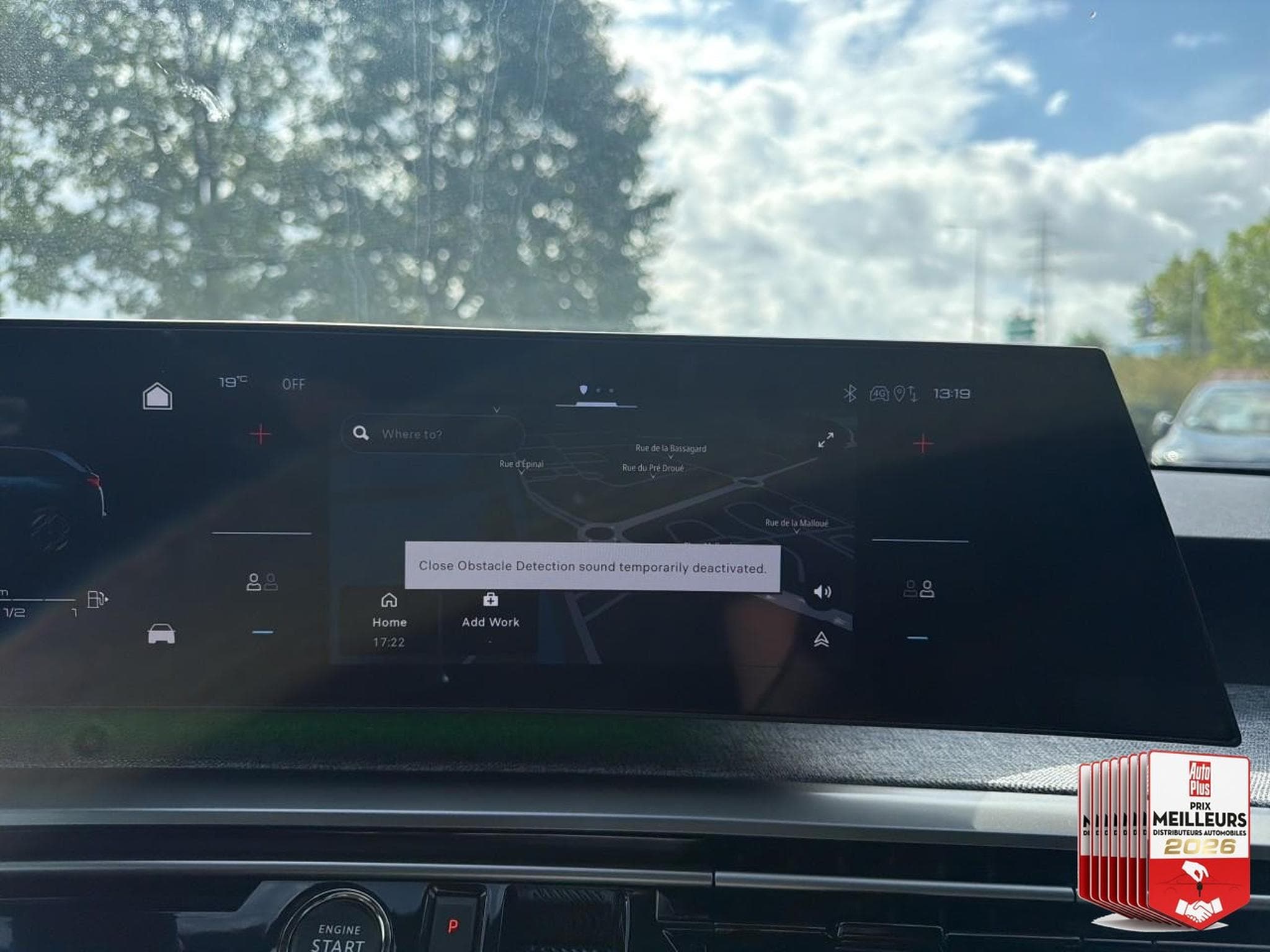 Peugeot 5008 HYBRID 145 ALLURE E-DCS6 (2025) - Photo 25