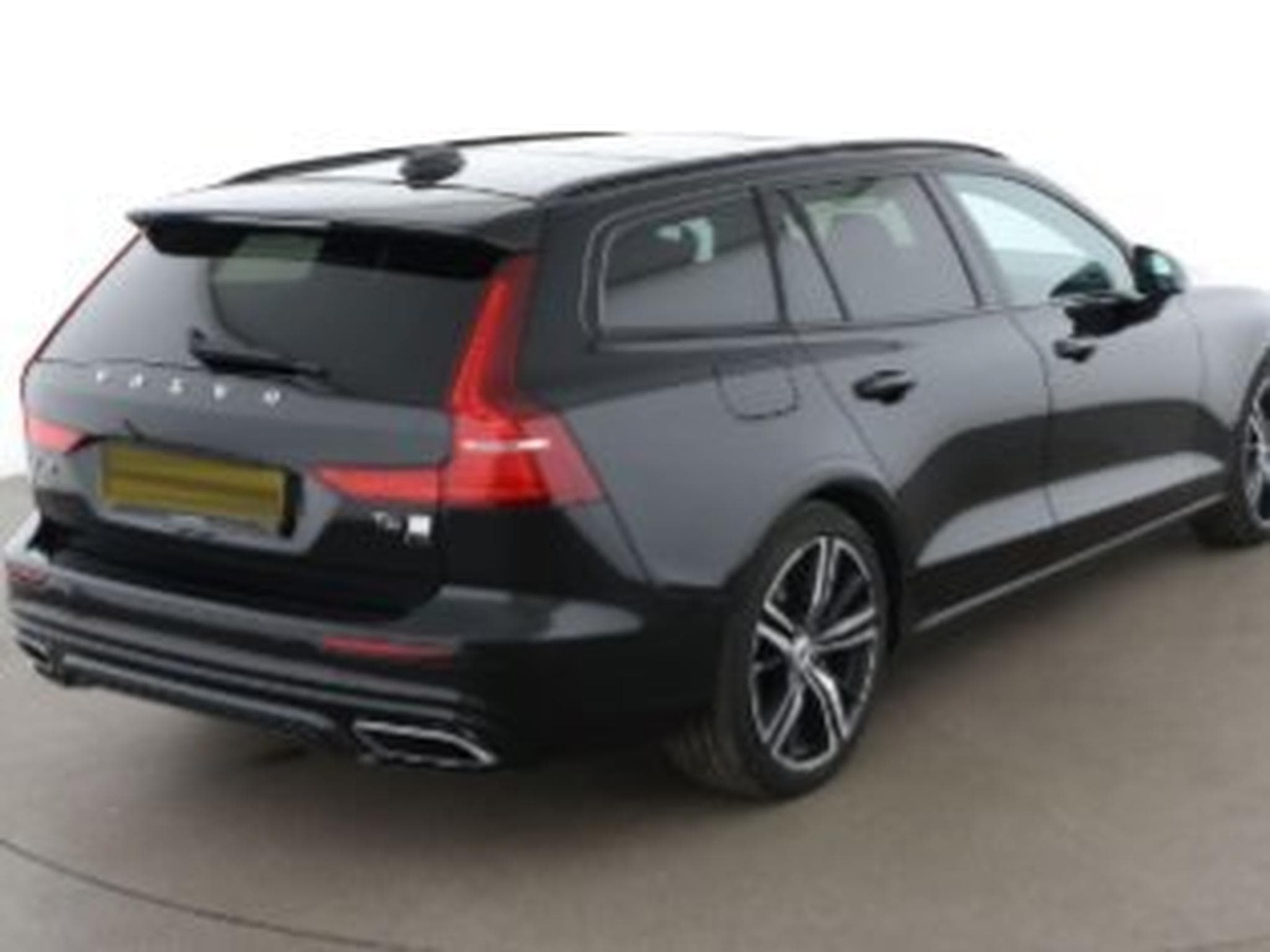 Volvo V60 R Design Recharge Plug-In Hybrid AWD T6 (2020) - Photo 3