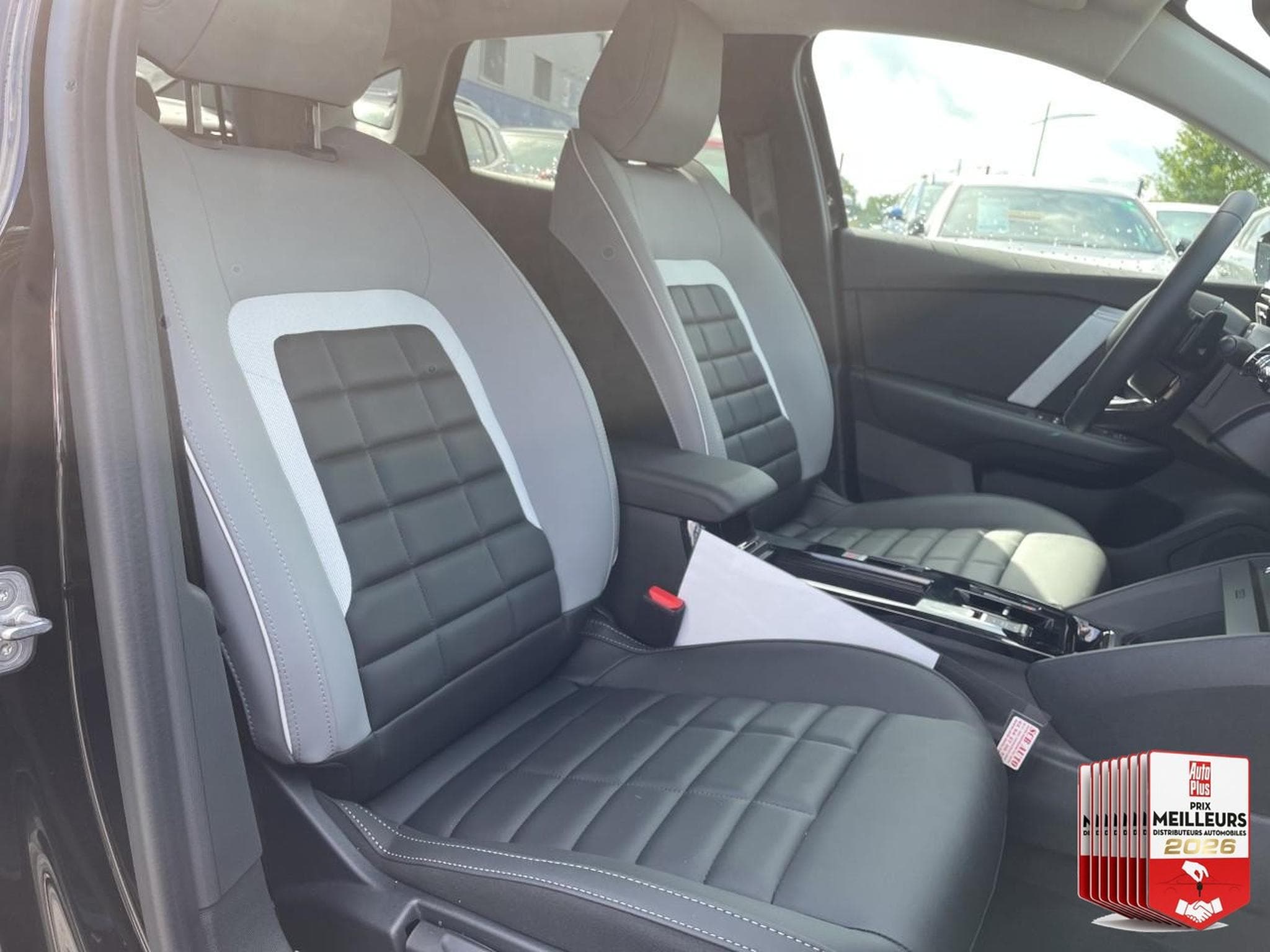 Citroen C4 X 1.2 HYBRIDE 145 MAX E-DCS6 (2025) - Foto 16