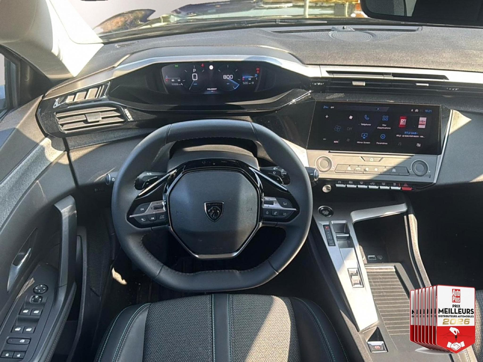 Peugeot 308 1.5 BLUEHDI 130 ALLURE EAT8 (2025) - Photo 10