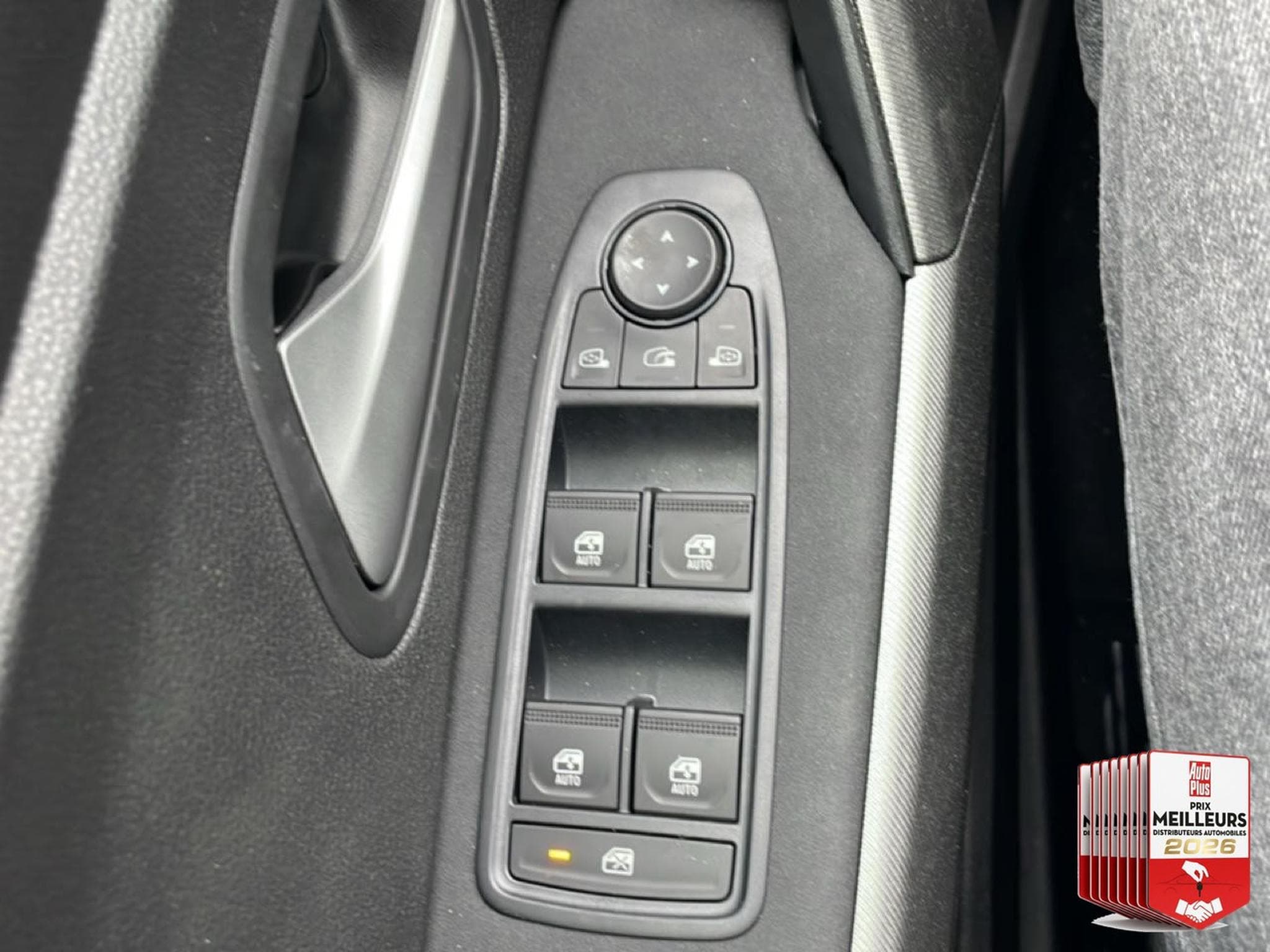 Dacia BIGSTER 1.8 HYBRID 155 JOURNEY (2025) - Photo 11