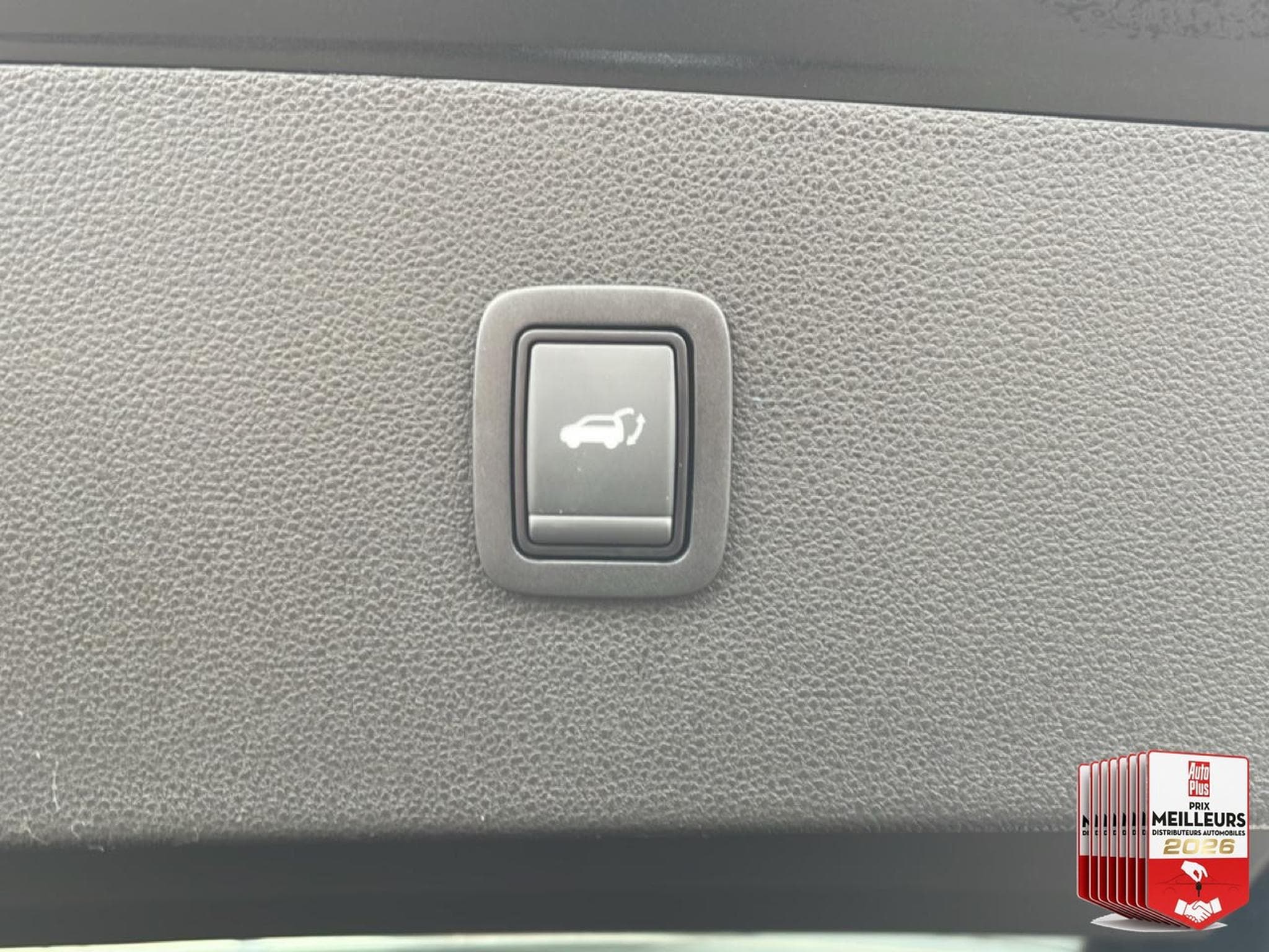 Dacia BIGSTER 1.8 HYBRID 155 JOURNEY (2025) - Photo 29