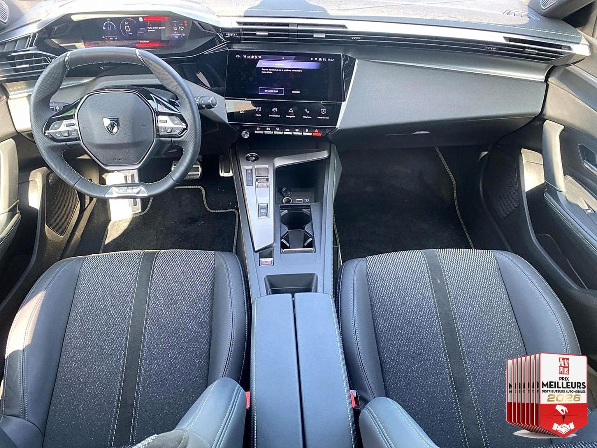 Peugeot 308 1.2 HYBRID 145 GT E-DCS6 (2025) - Photo 10