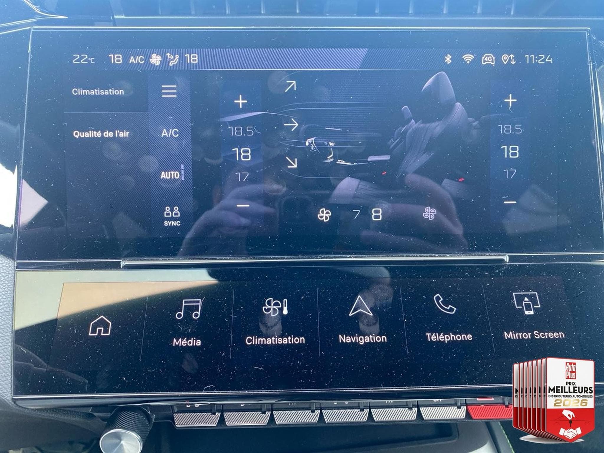 Peugeot 308 1.2 HYBRID 145 GT E-DCS6 (2025) - Photo 18