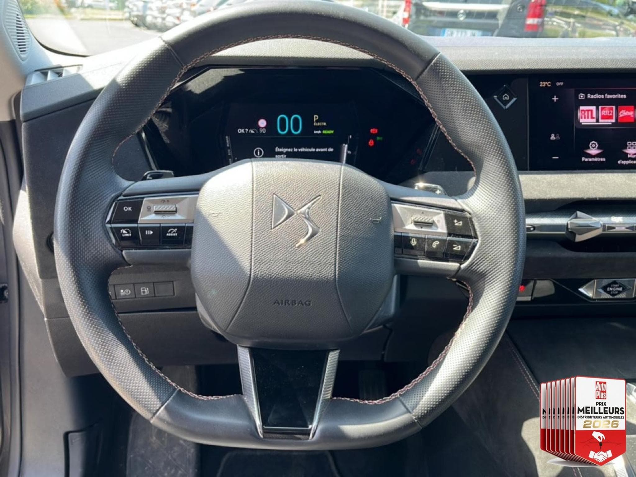 DS Automobiles DS4 E-TENSE 225 PERFORMANCE LINE + (2023) - Foto 25
