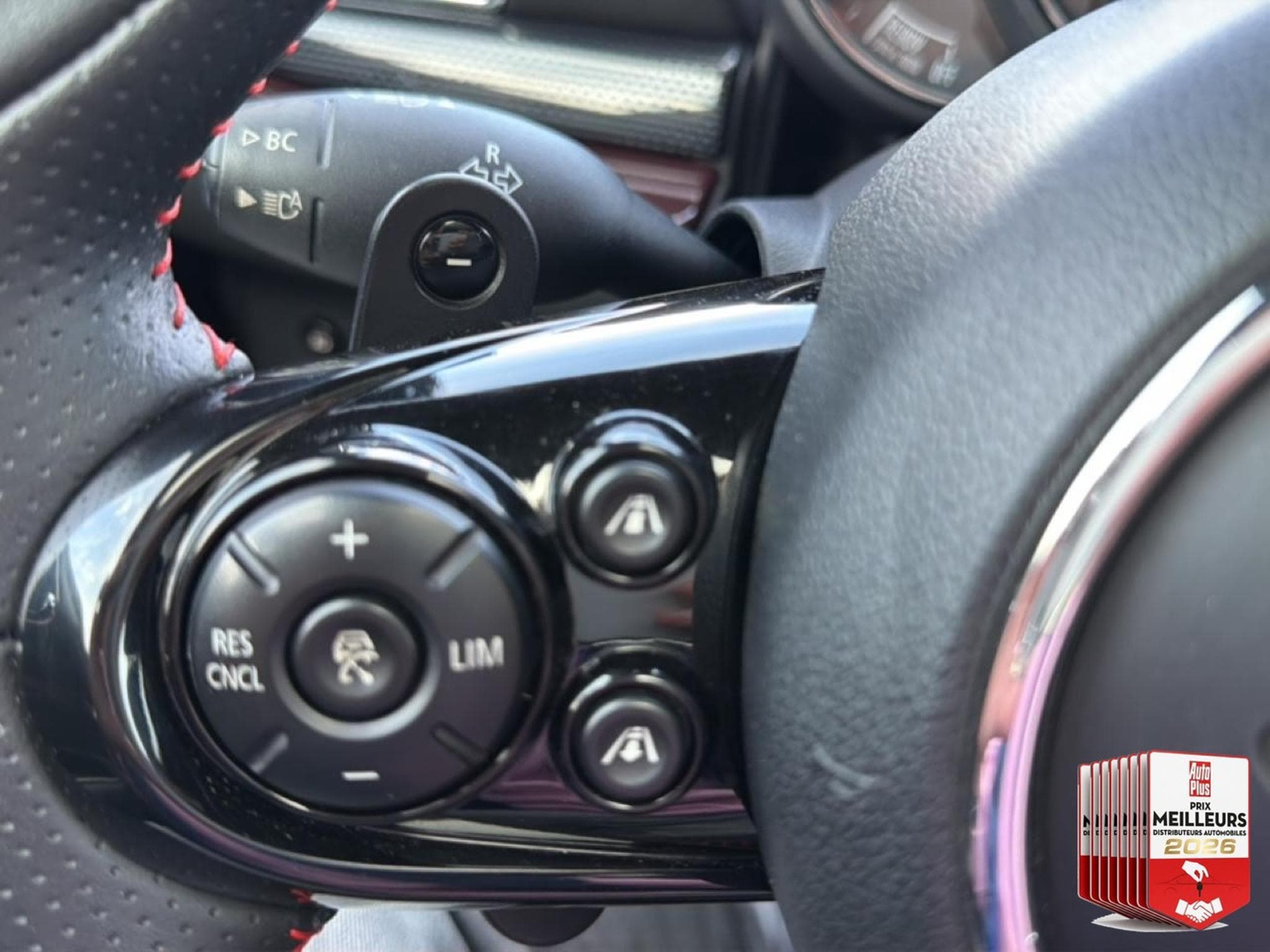 Mini CLUBMAN COOPER SD 190 ALL4 BVA (2016) - Photo 31