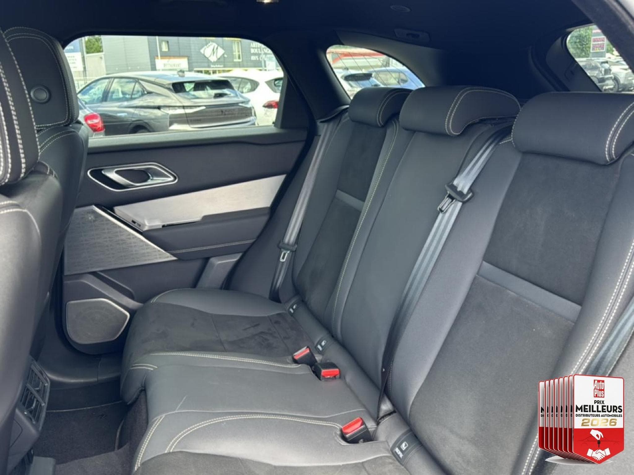 Land-Rover RANGE ROVER VELAR 2.0 P400E 404 PHEV R-DYNAMIC SE AWD BVA (2021) - Photo 12